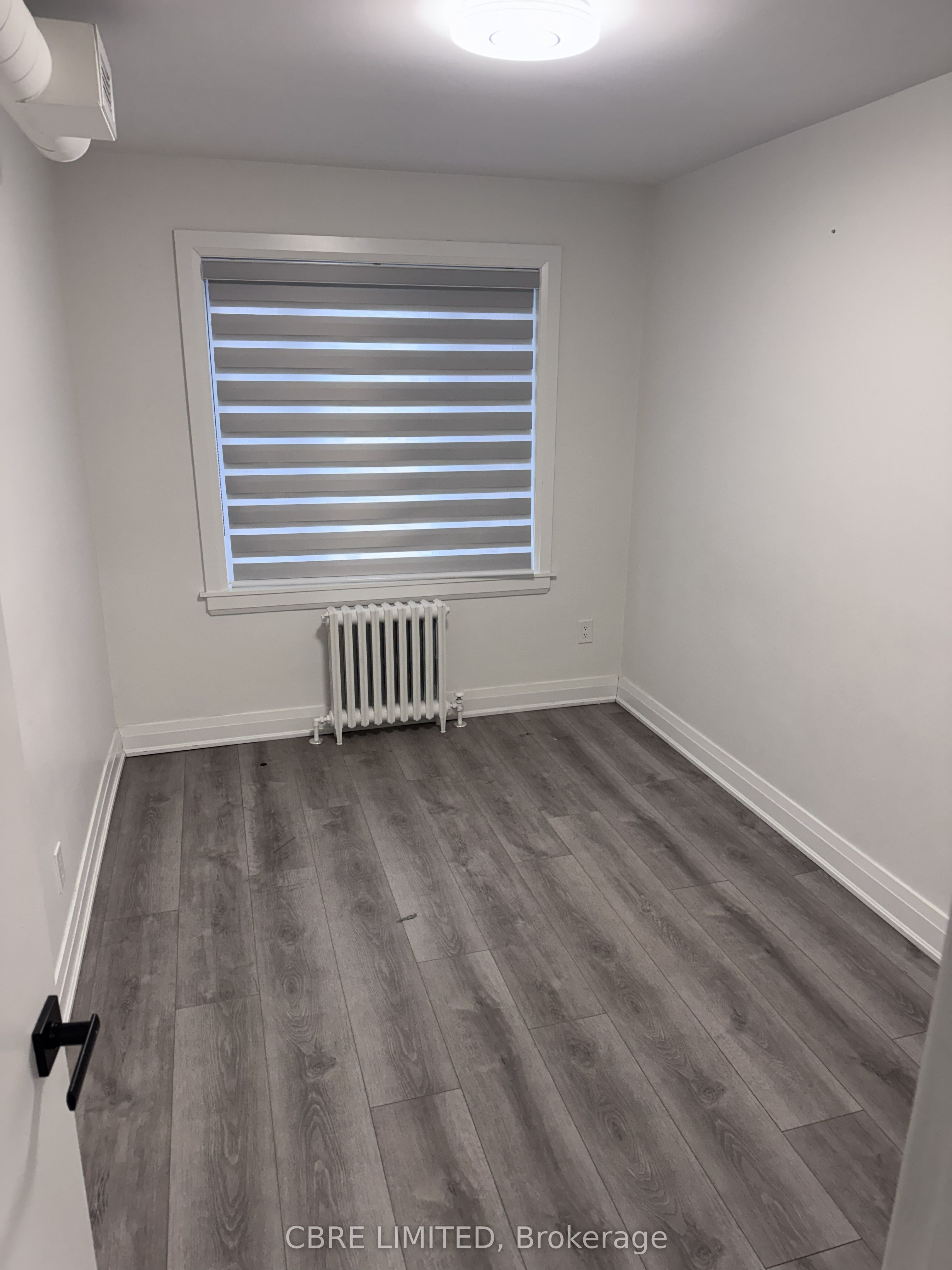 267 Lakeshore Road E