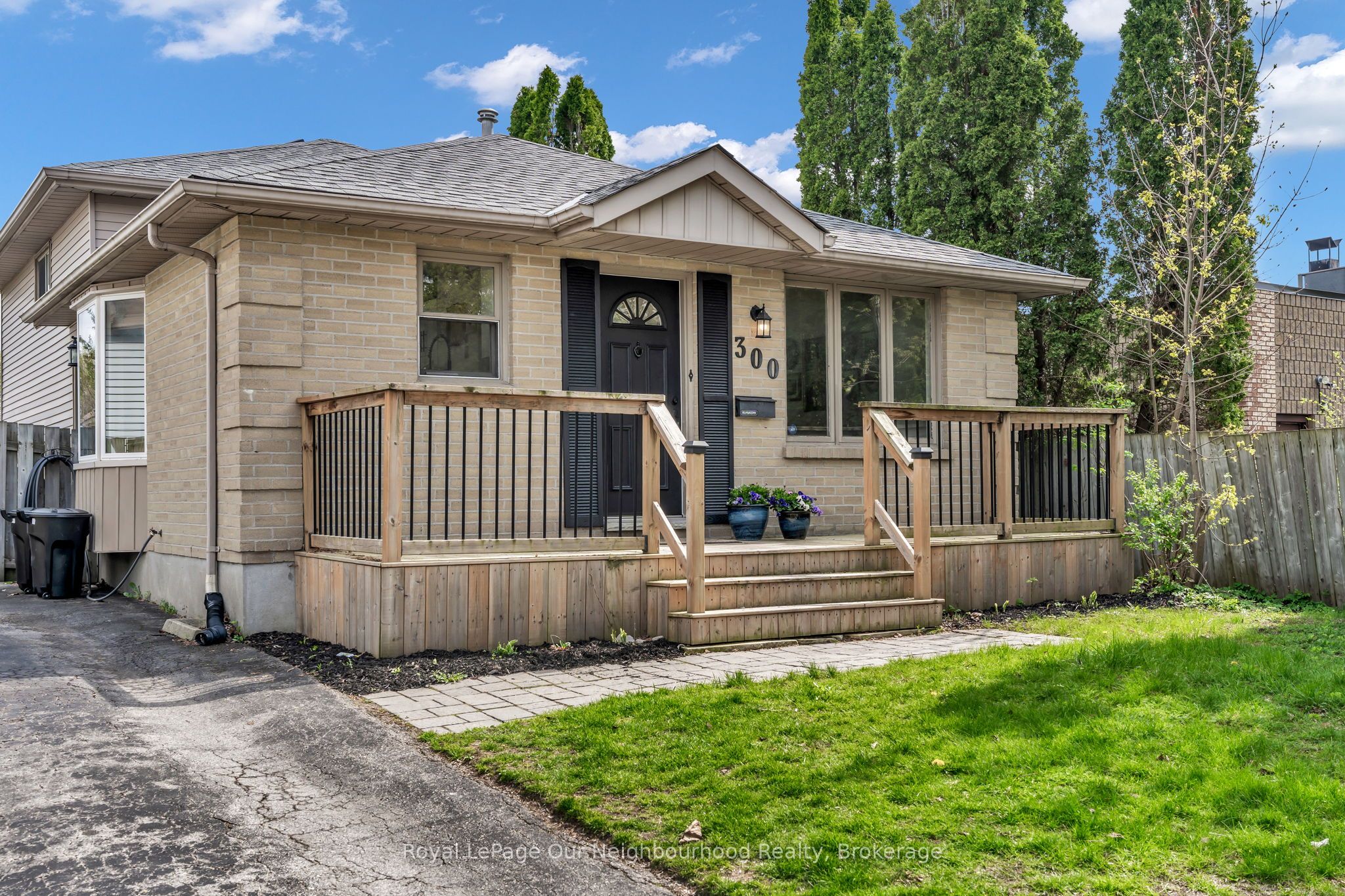 300 Ardsley Crescent