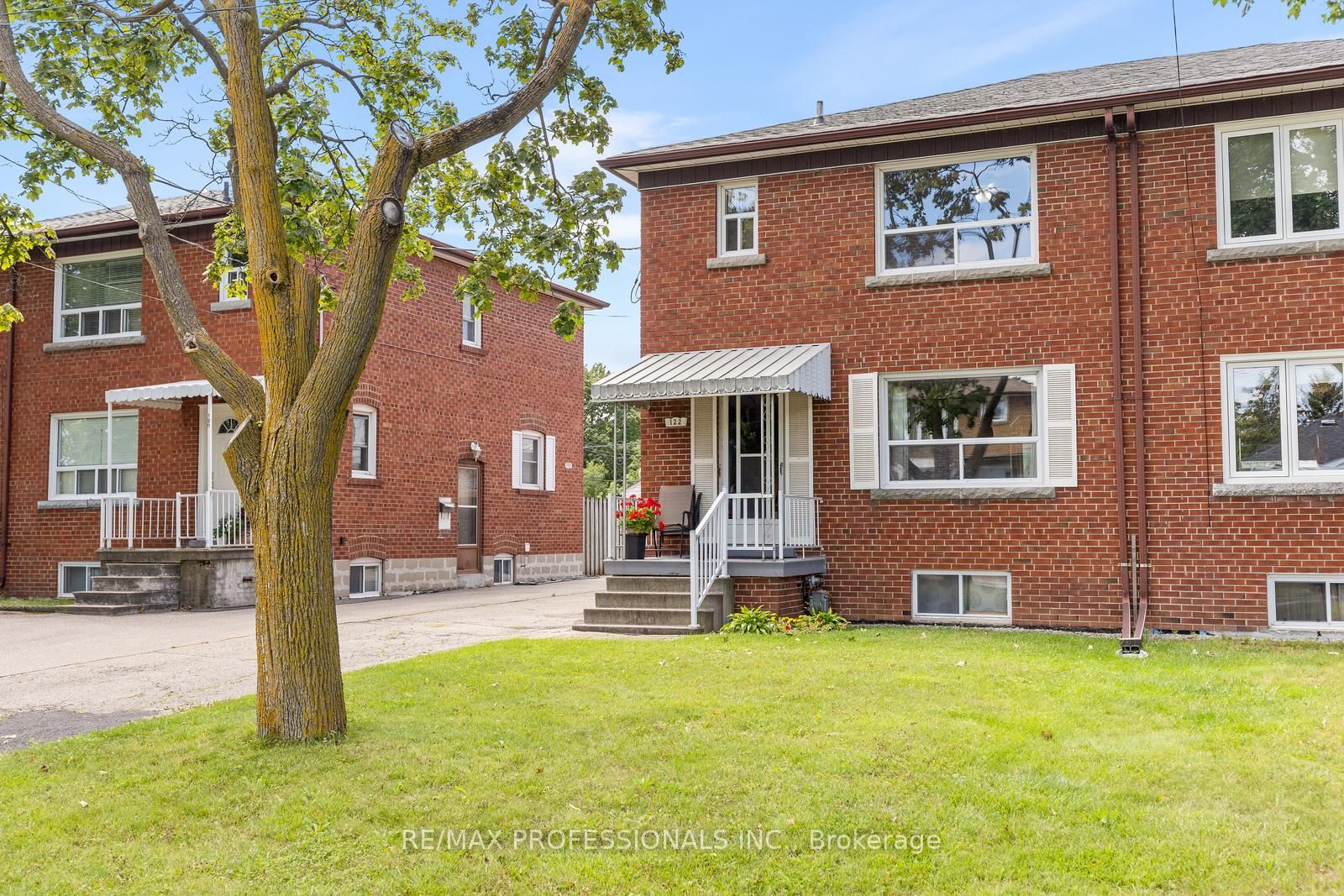 122 Treeview Drive