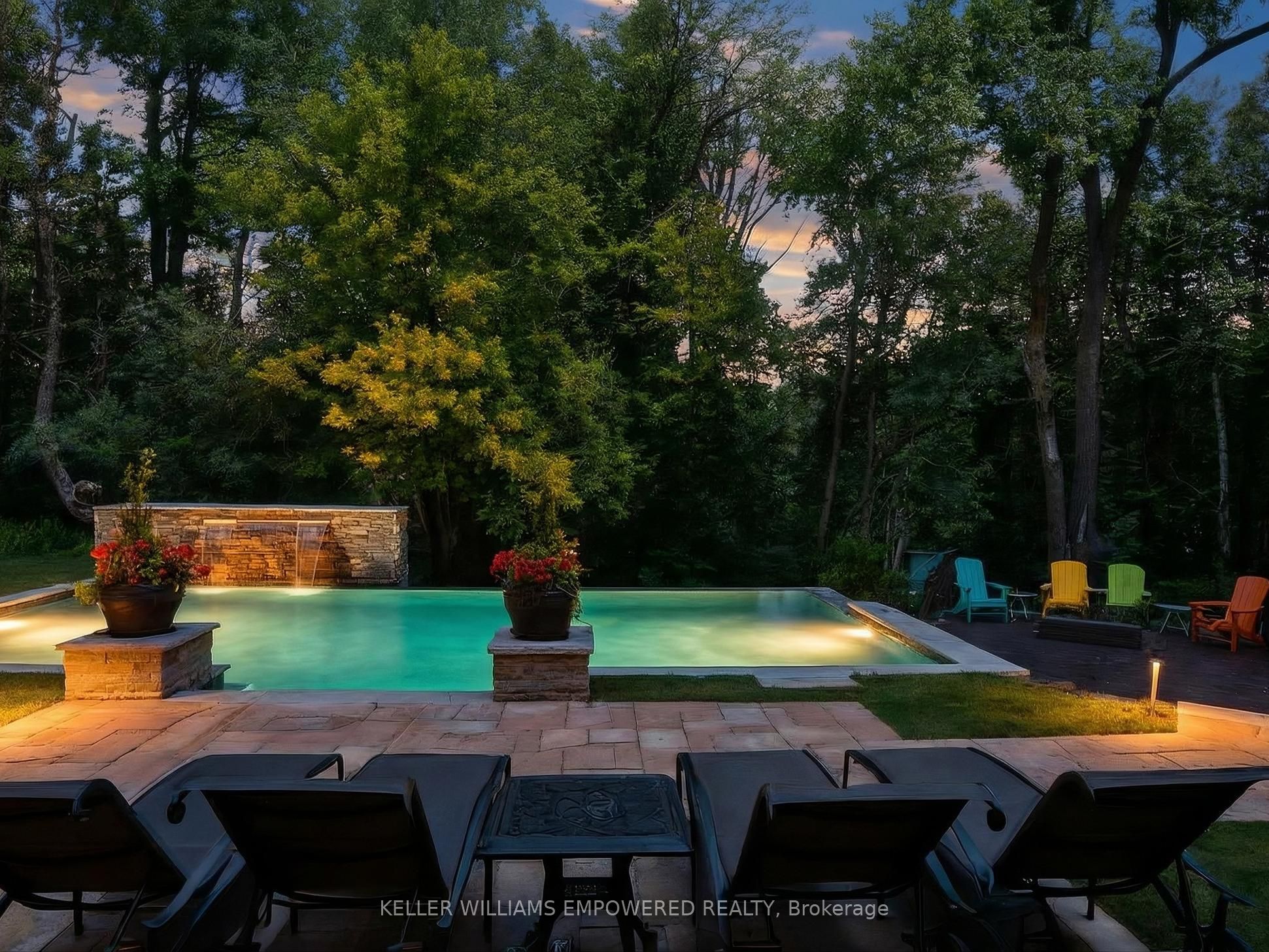 43 Woodland Acres Crescent