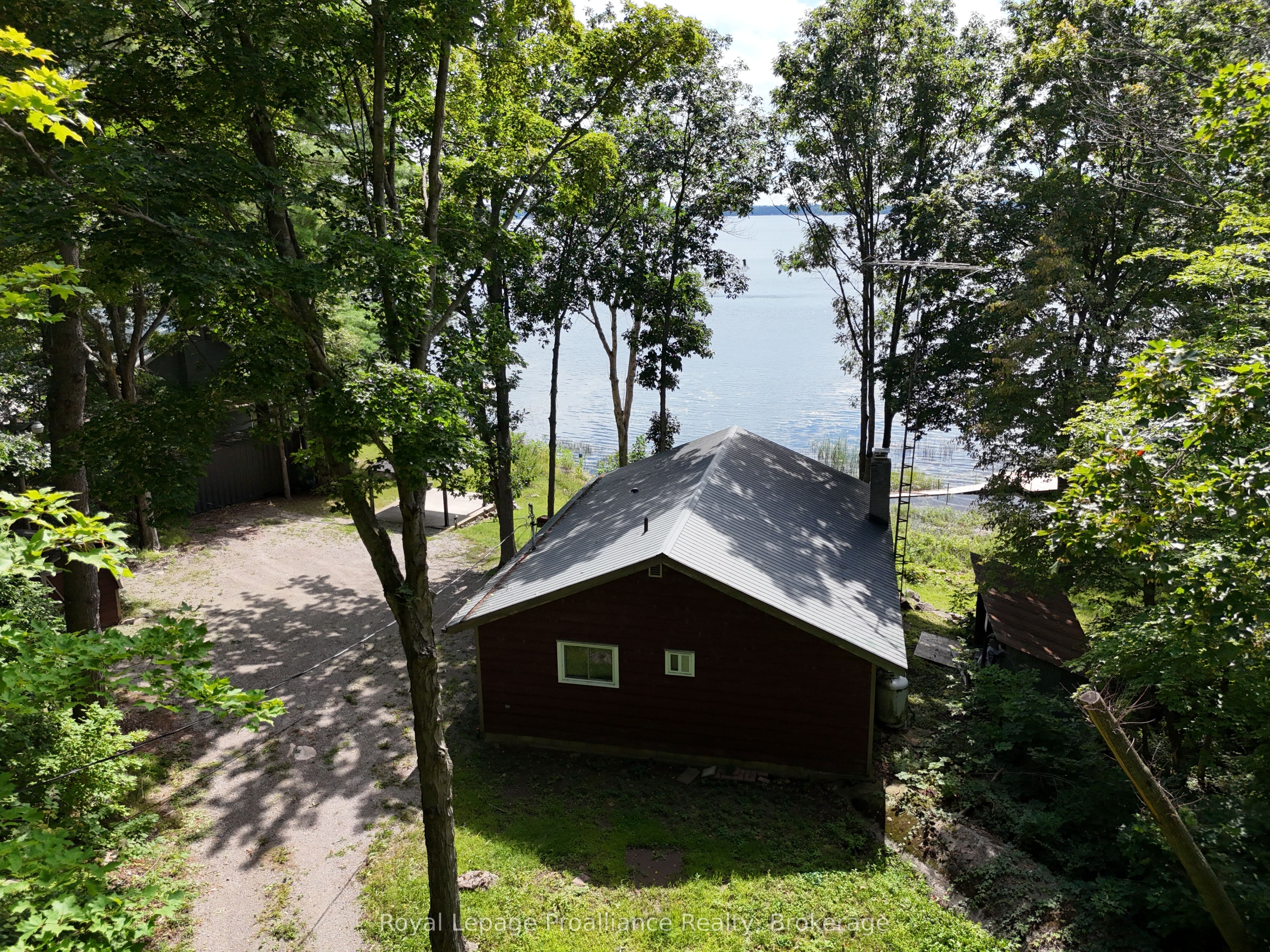 214 Lakeview Lane