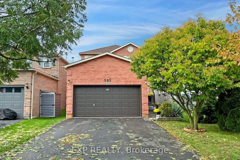905 Rambleberry Avenue Pickering ON L1V 5Y1