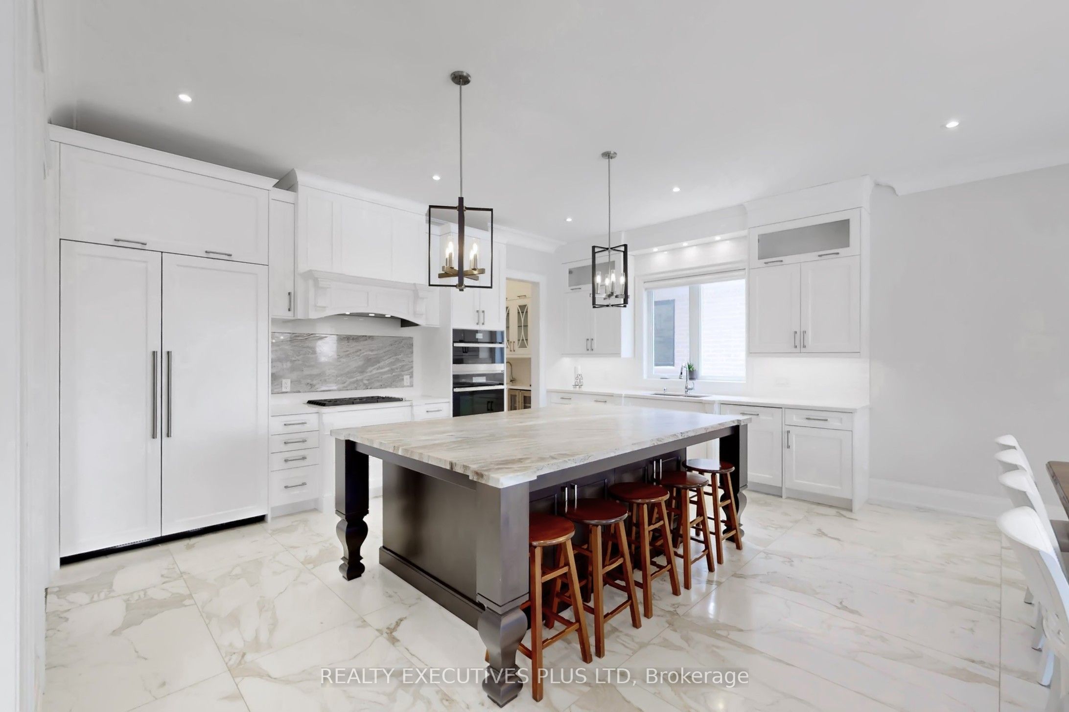 1771 Woodview Avenue