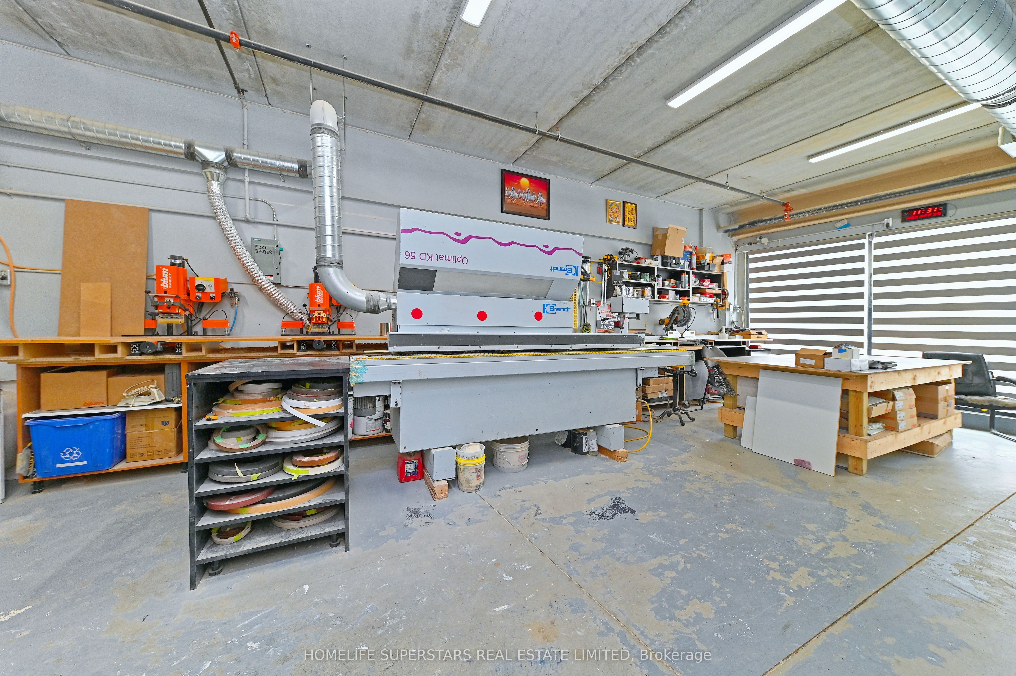 760 Laurentian Drive 25