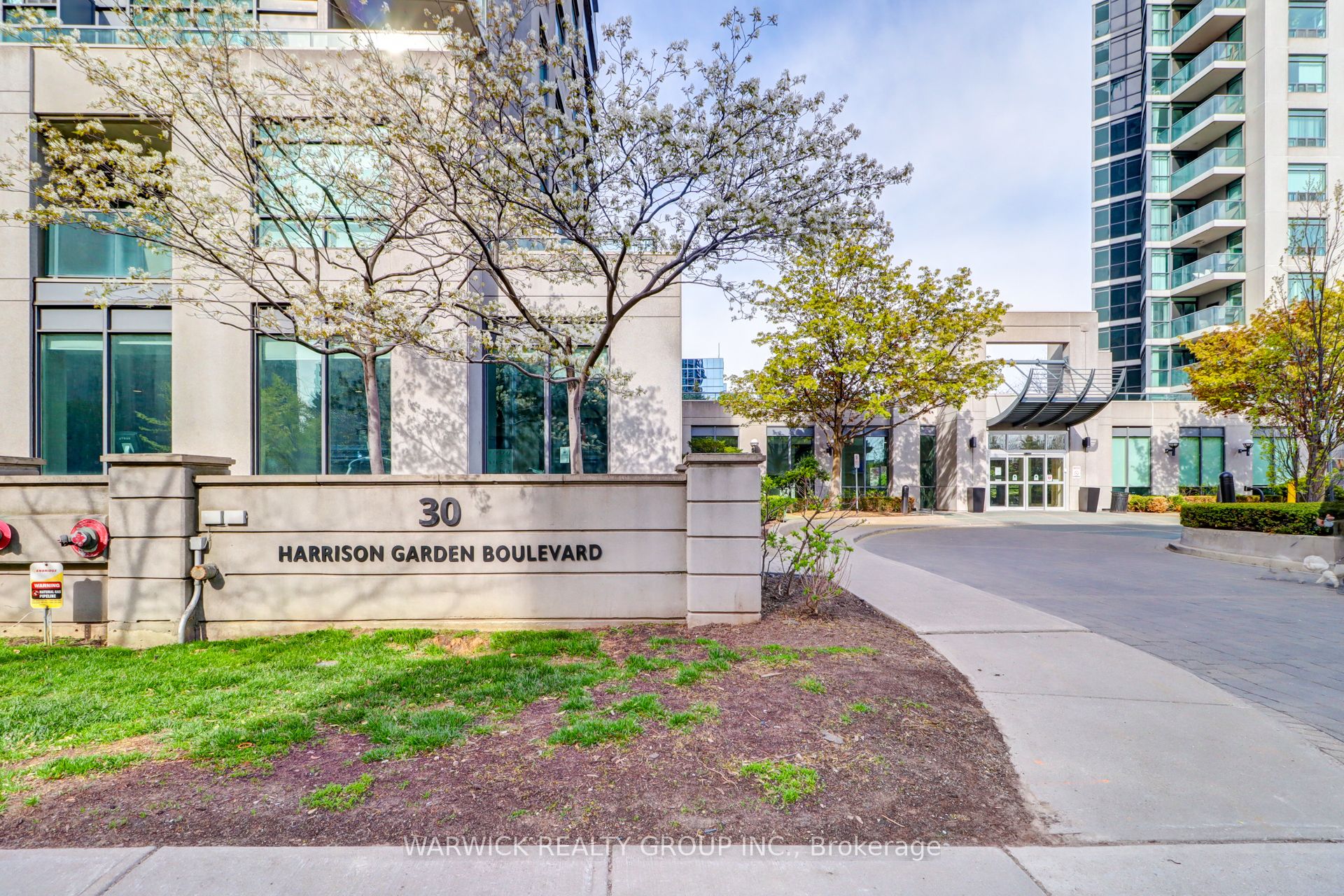 30 Harrison Garden Boulevard 903