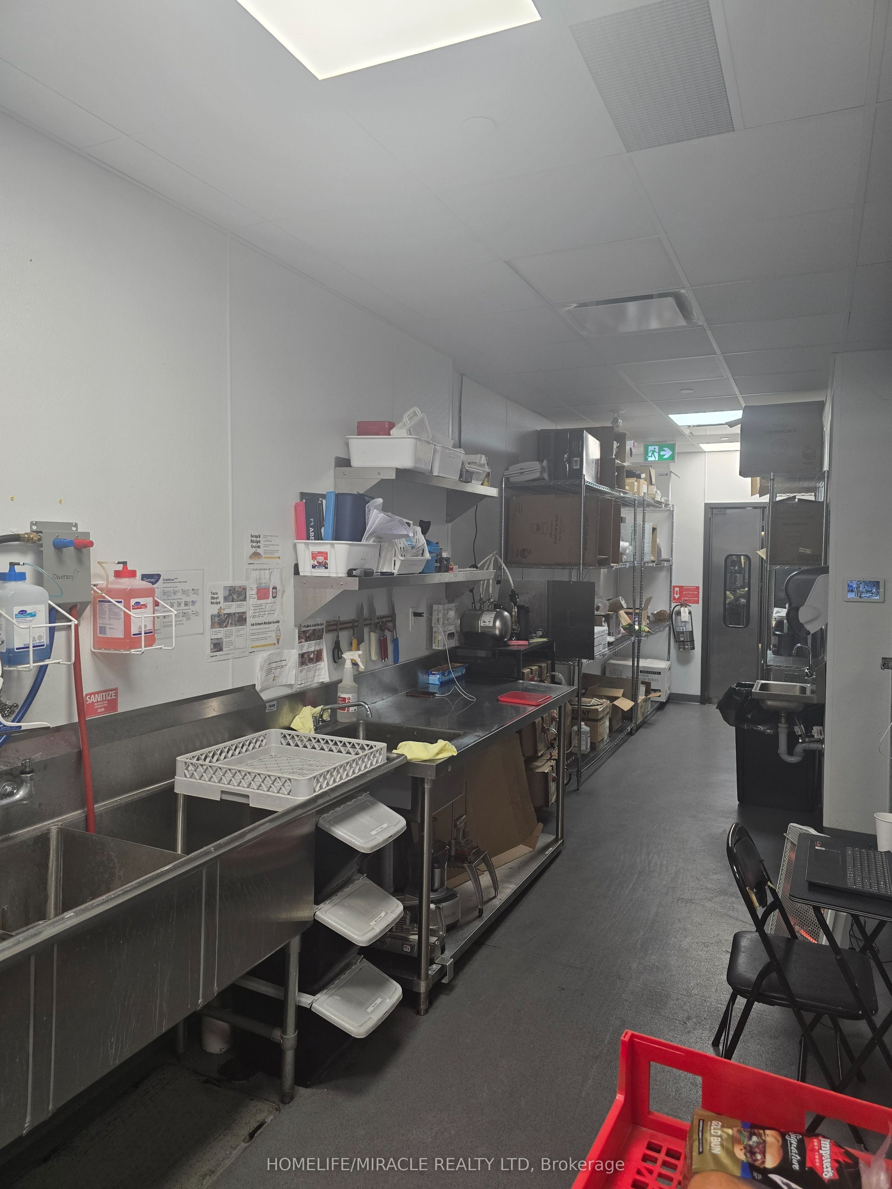 150 Taunton Road W E2