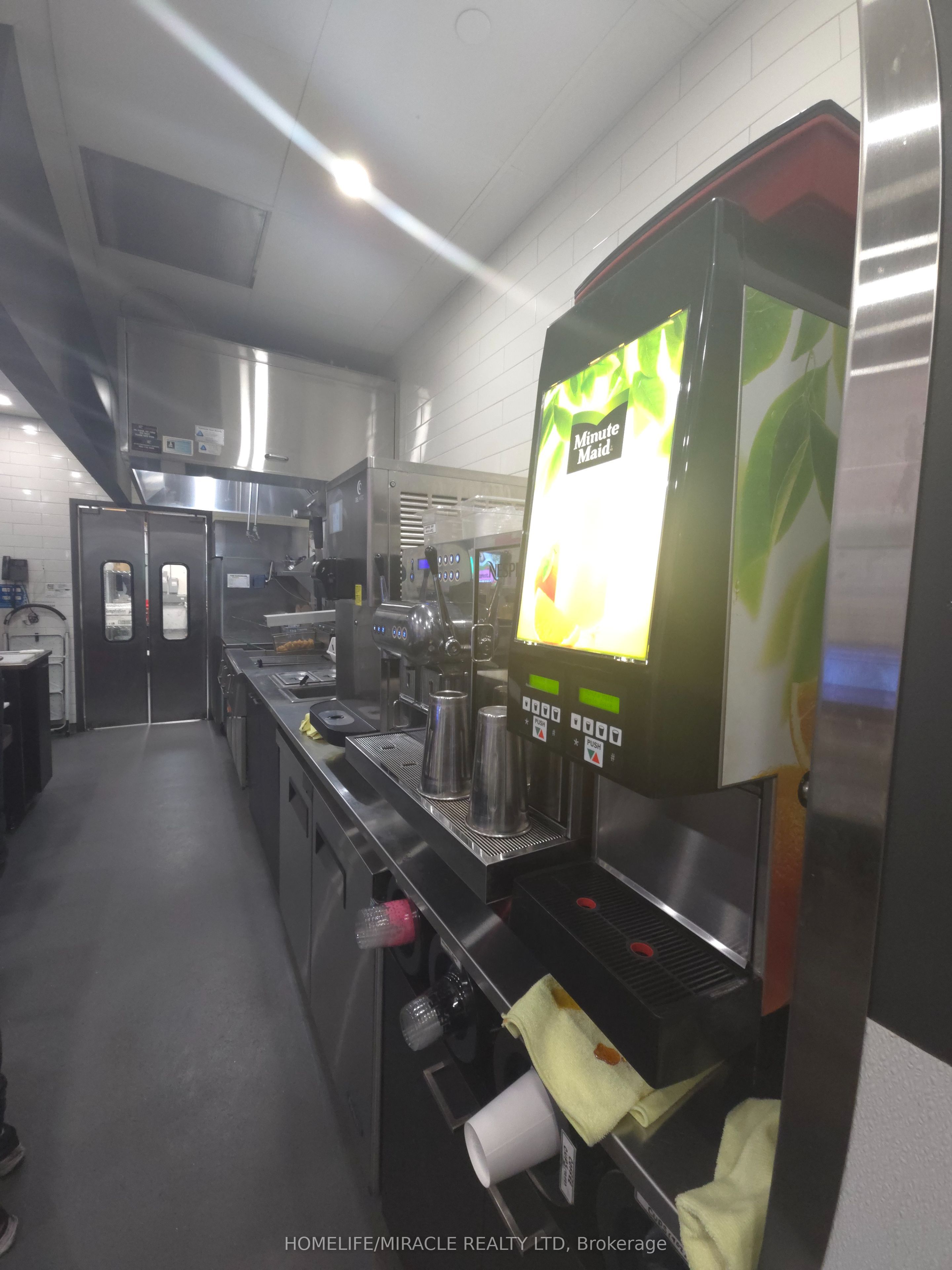 150 Taunton Road W E2