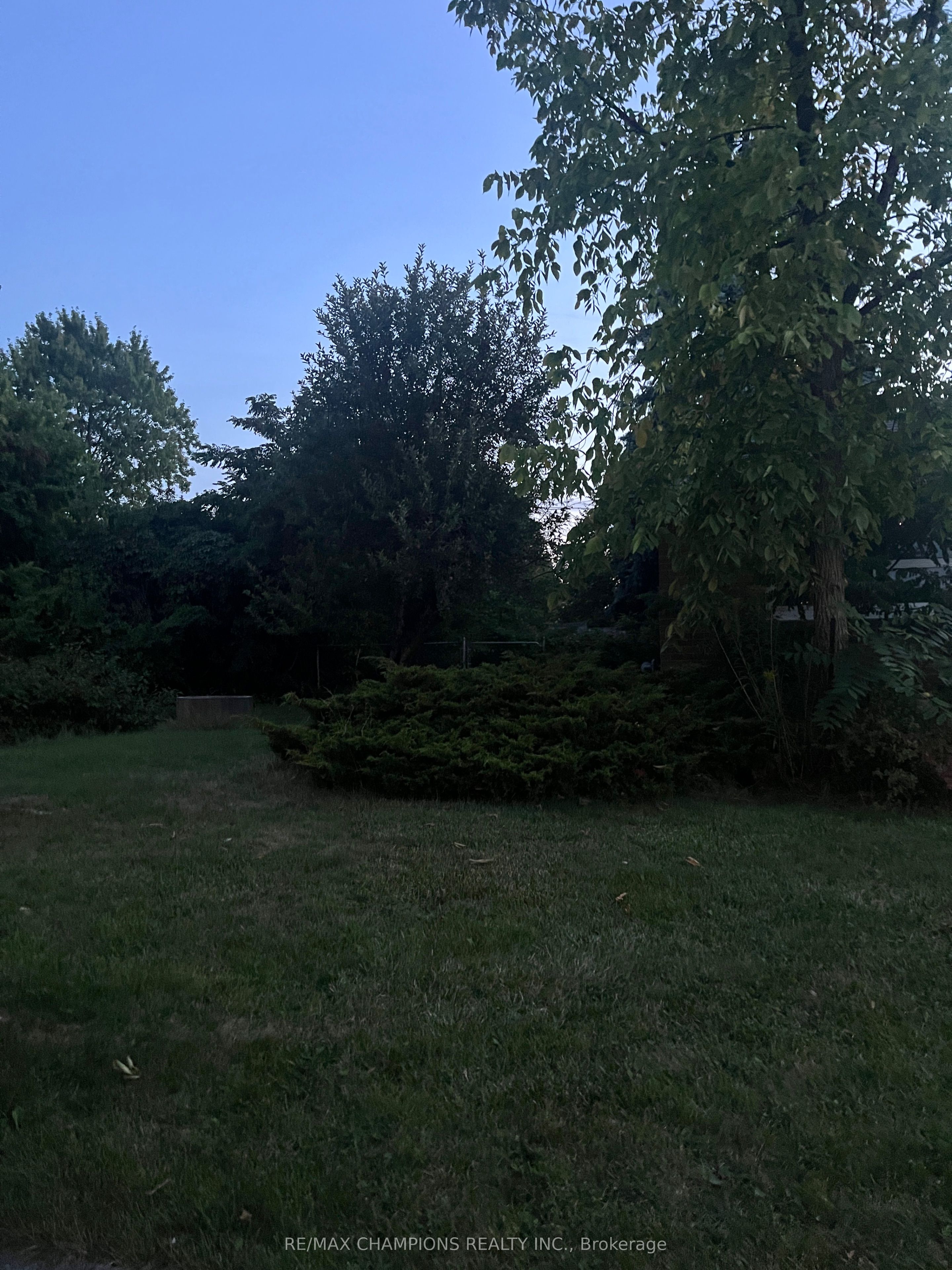 12104 Hurontario Street