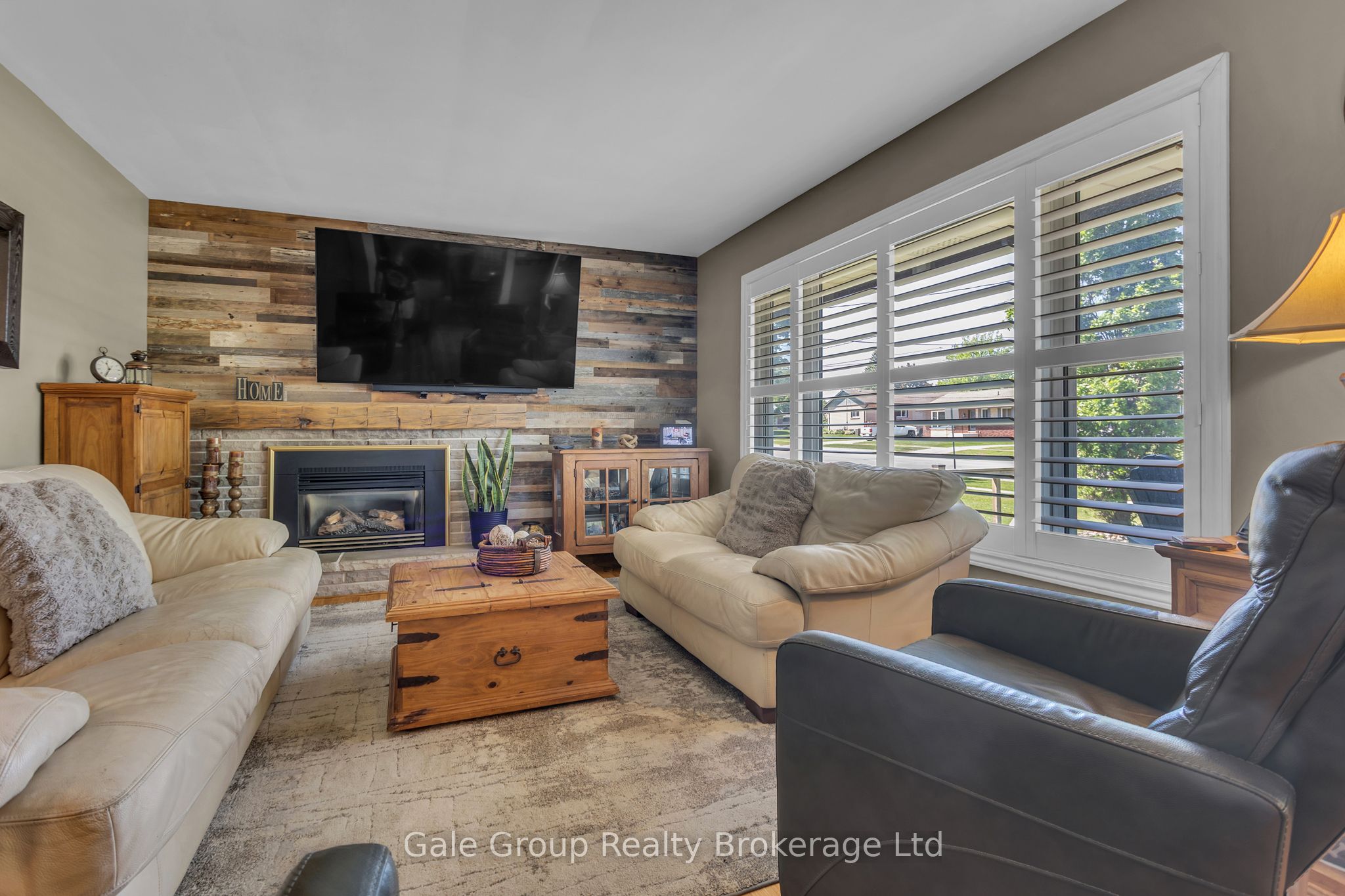 150 SPRINGBANK Avenue N