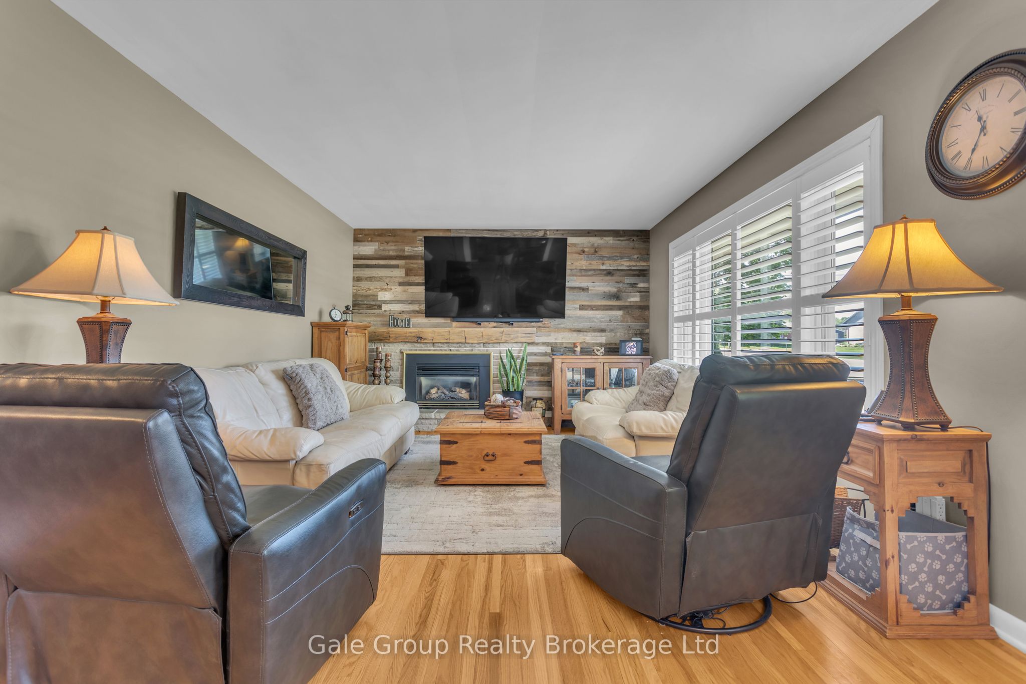 150 SPRINGBANK Avenue N