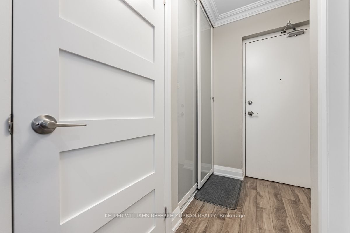 3025 Queen Frederica Drive 1007