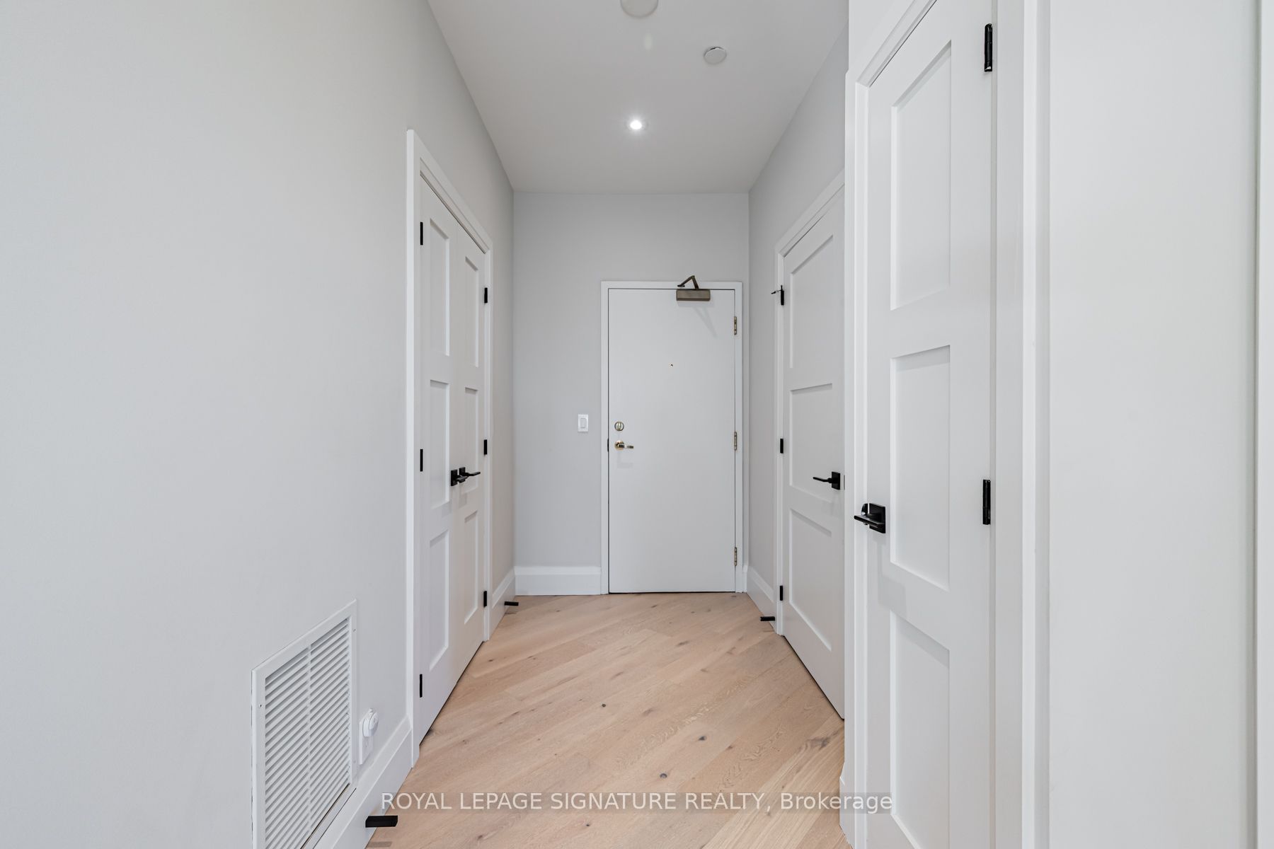 980 Yonge Street 1002