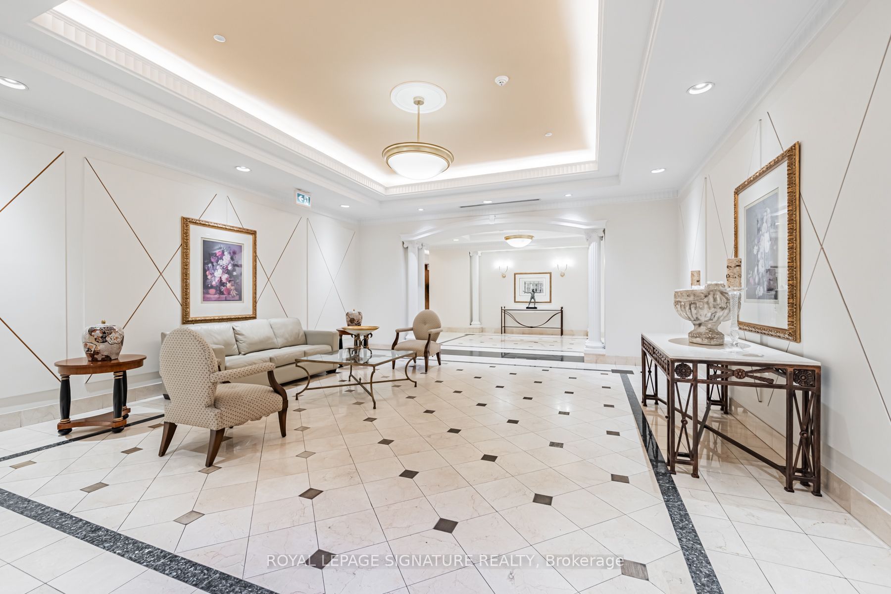 980 Yonge Street 1002