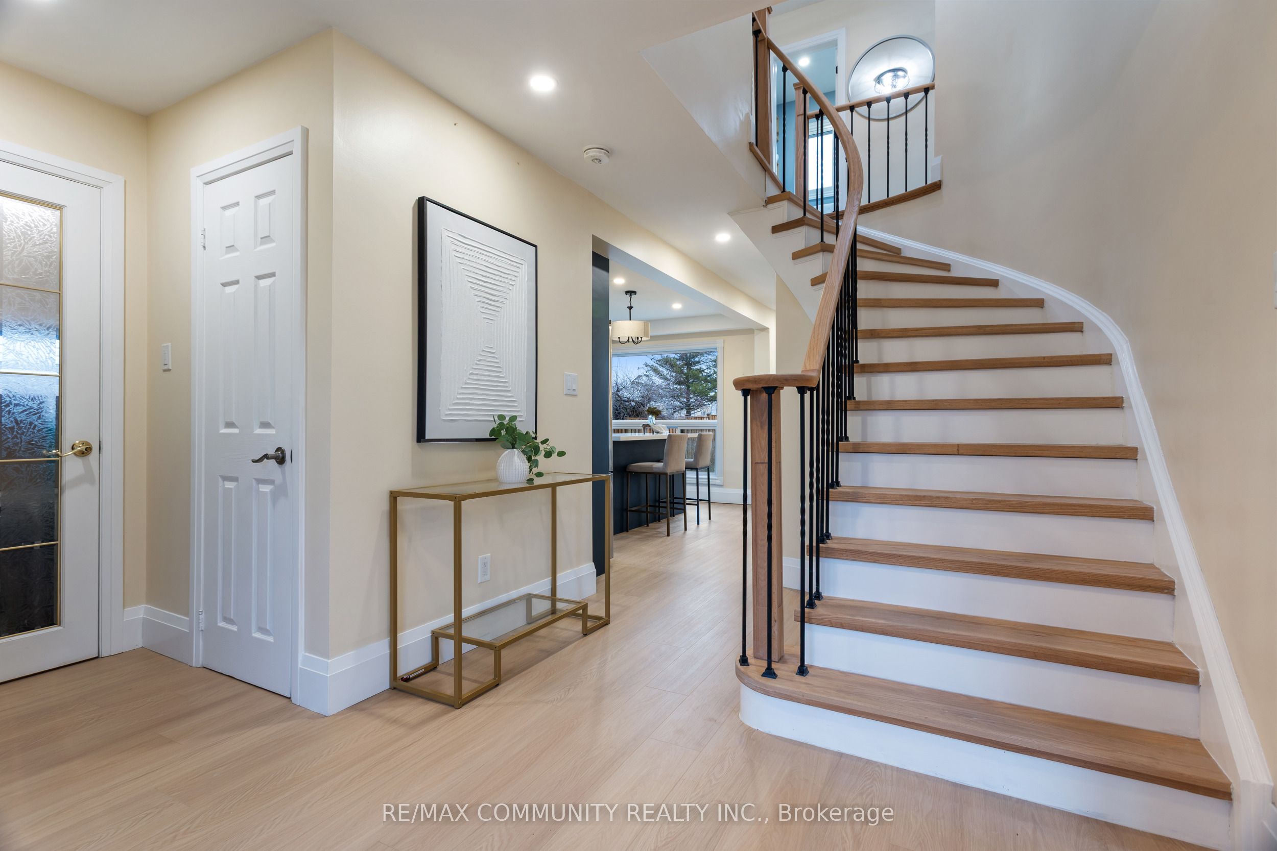 127 Glenvalley Drive