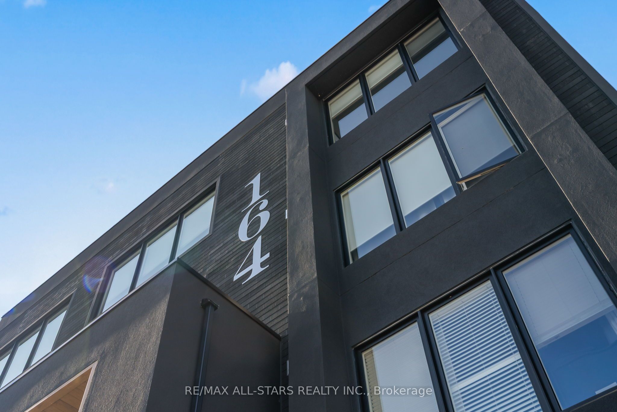 103-164 Cemetery Road