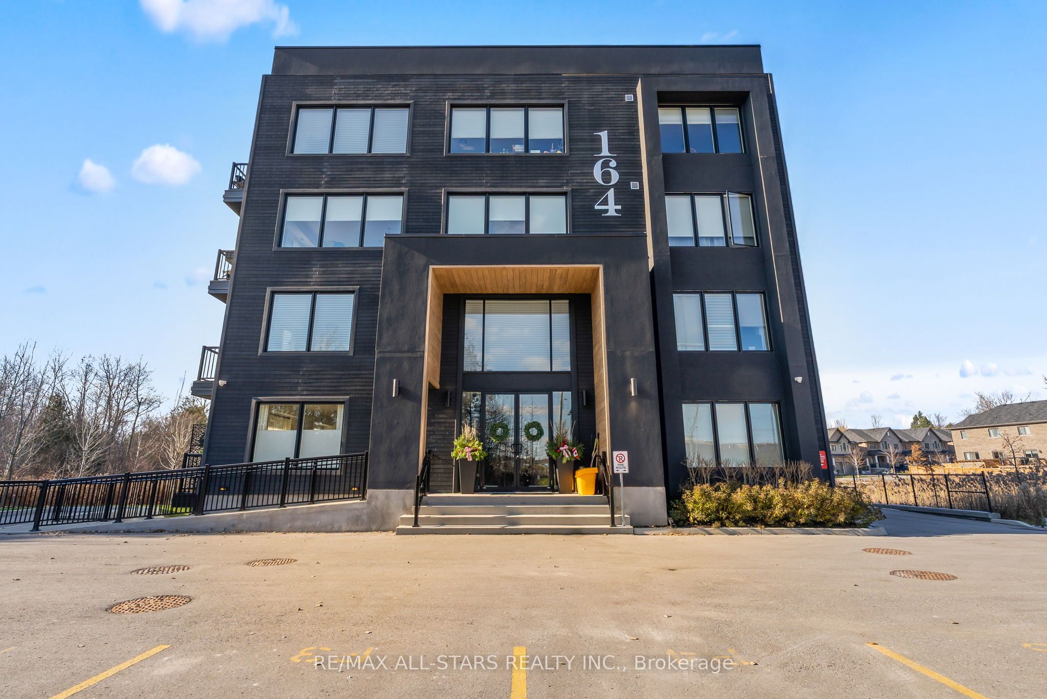 103-164 Cemetery Road