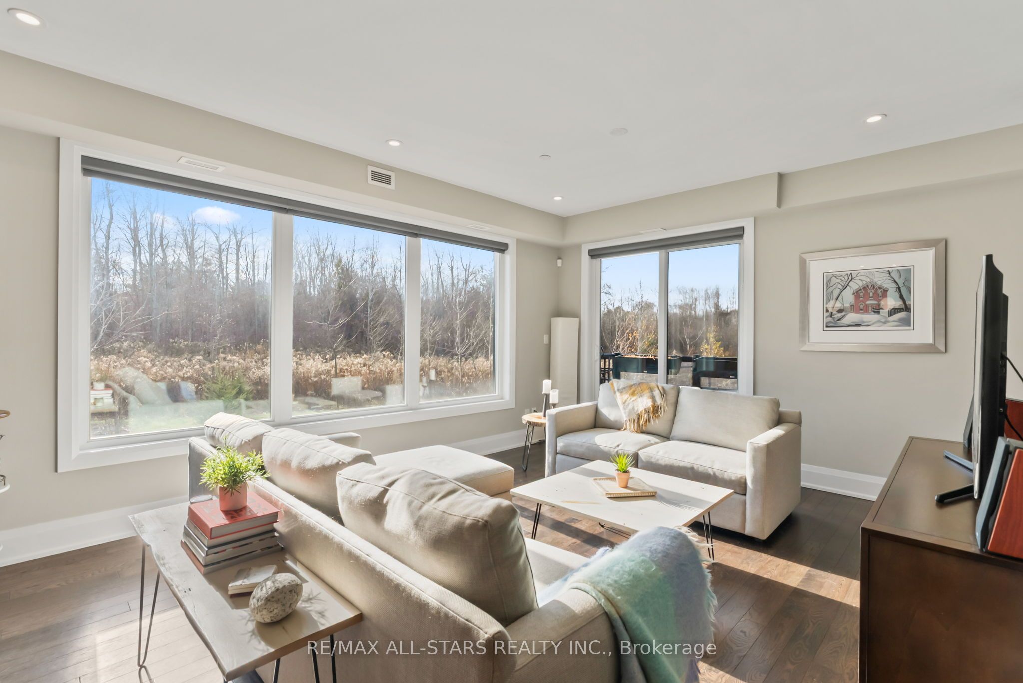 103-164 Cemetery Road