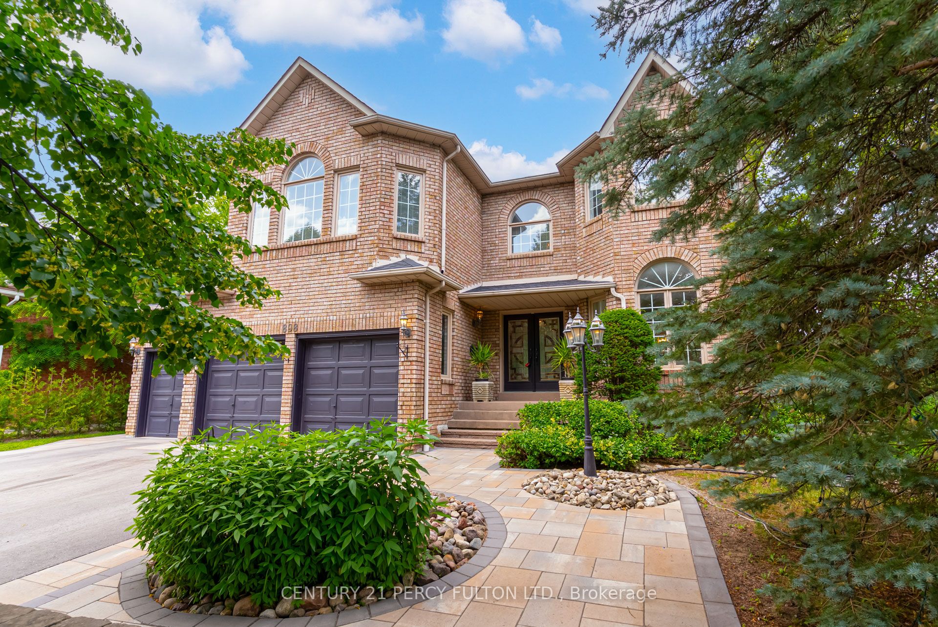 898 Baylawn Drive