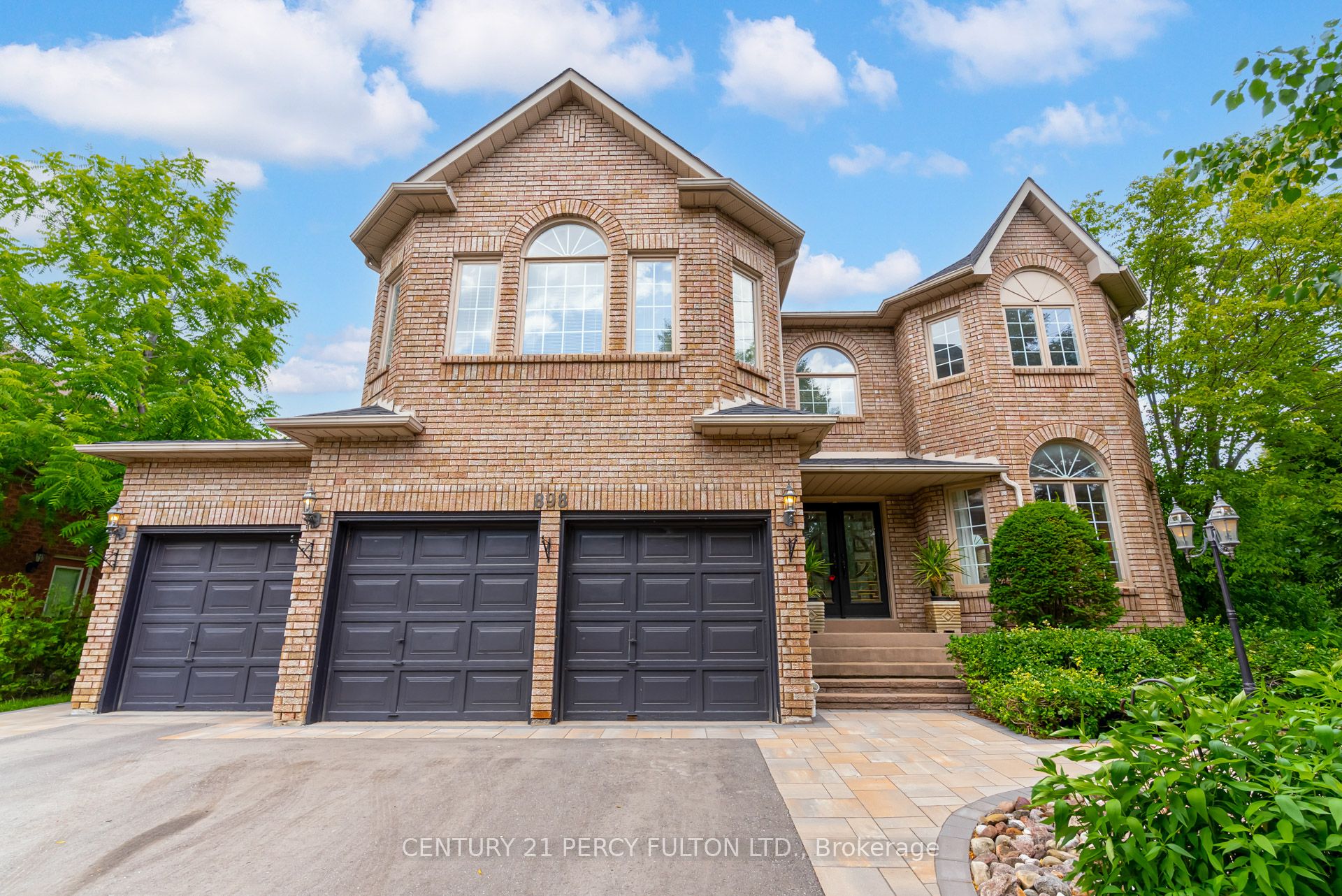898 Baylawn Drive