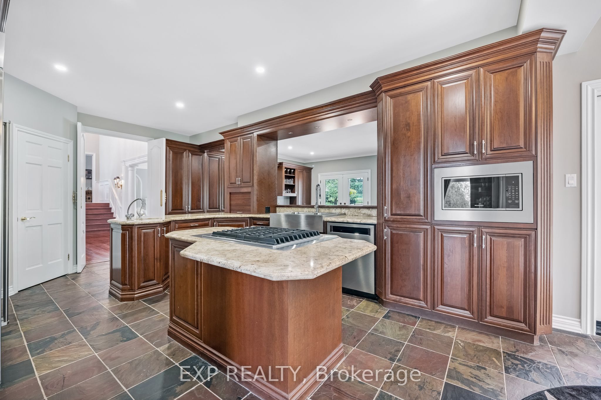 15 Jarvis Avenue