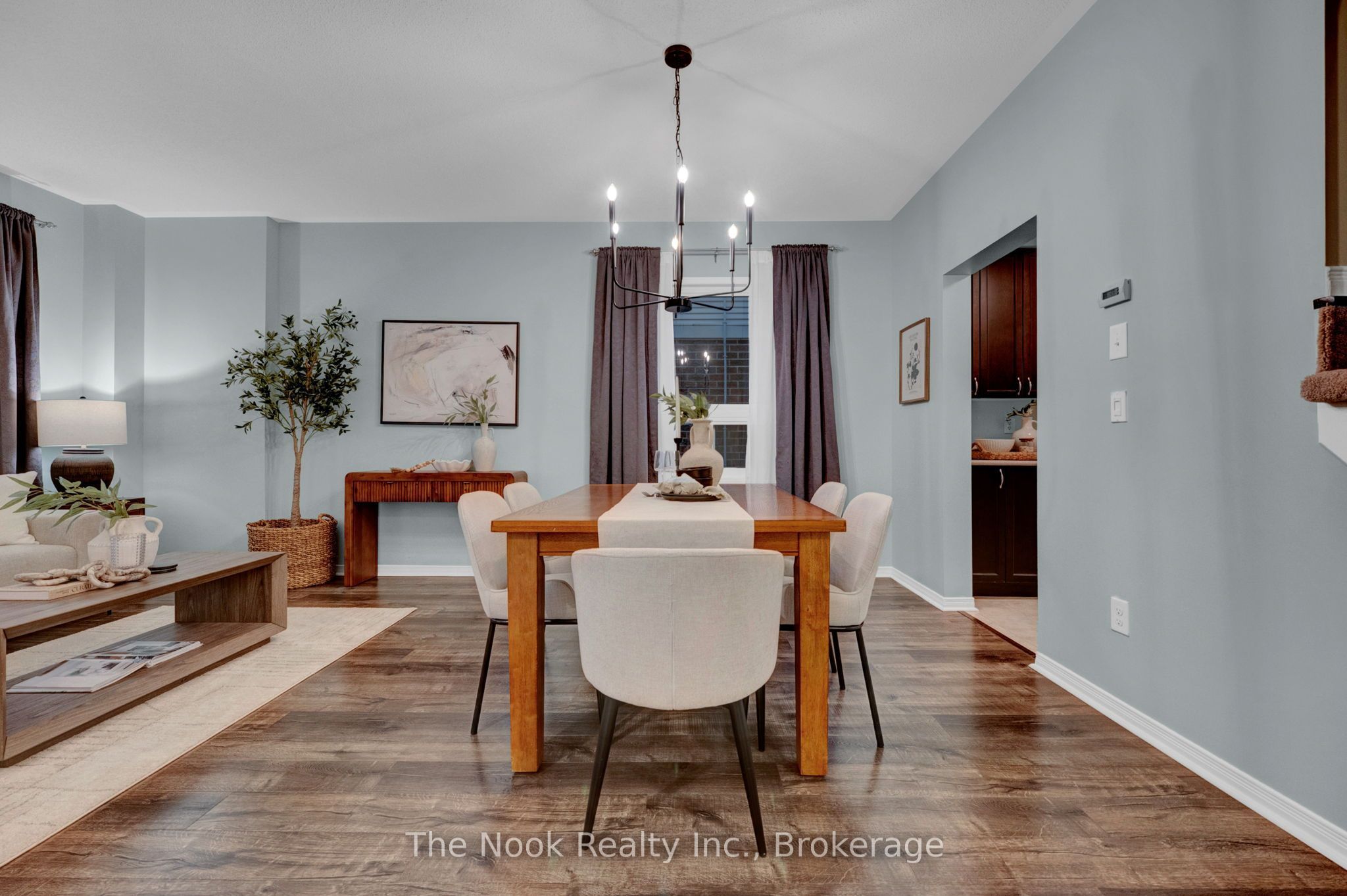 81 Colville Avenue S