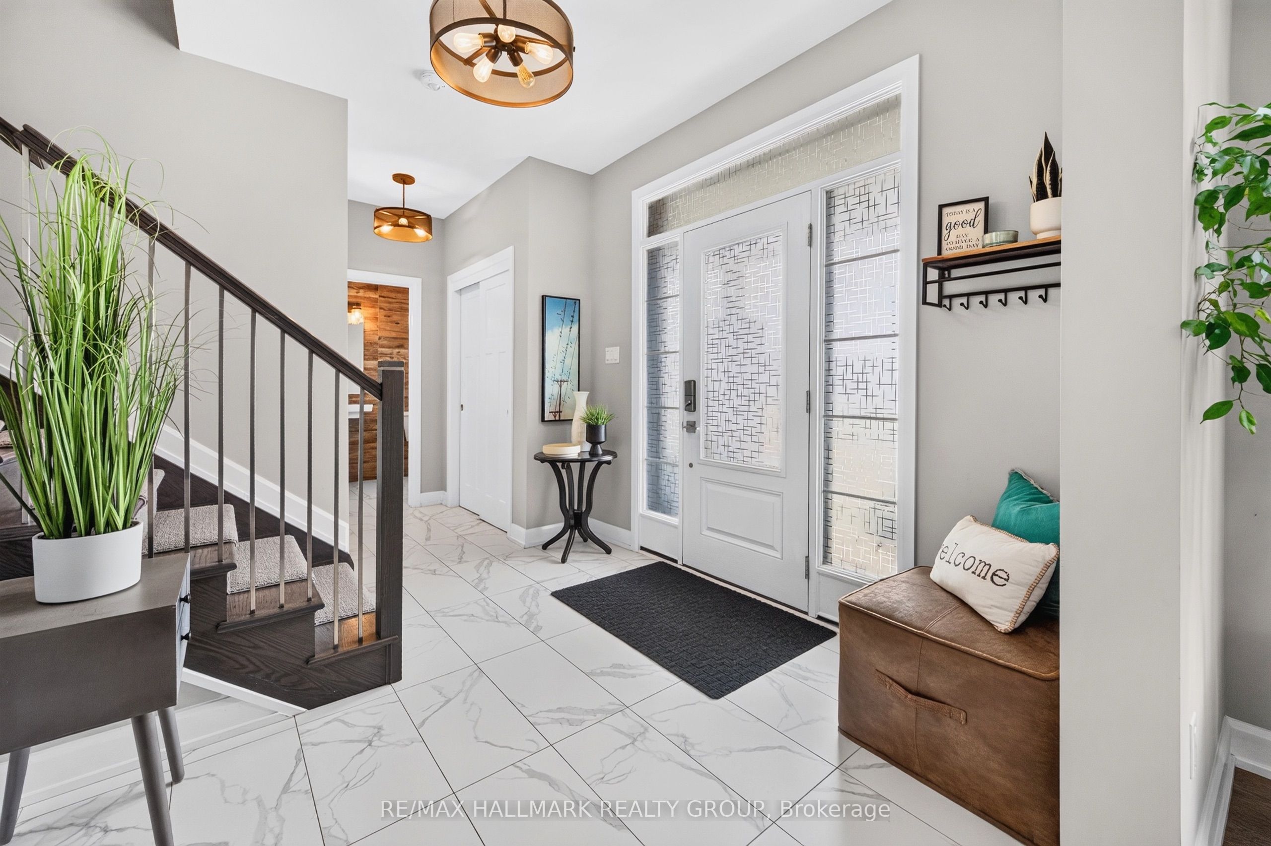 595 Decoeur Drive