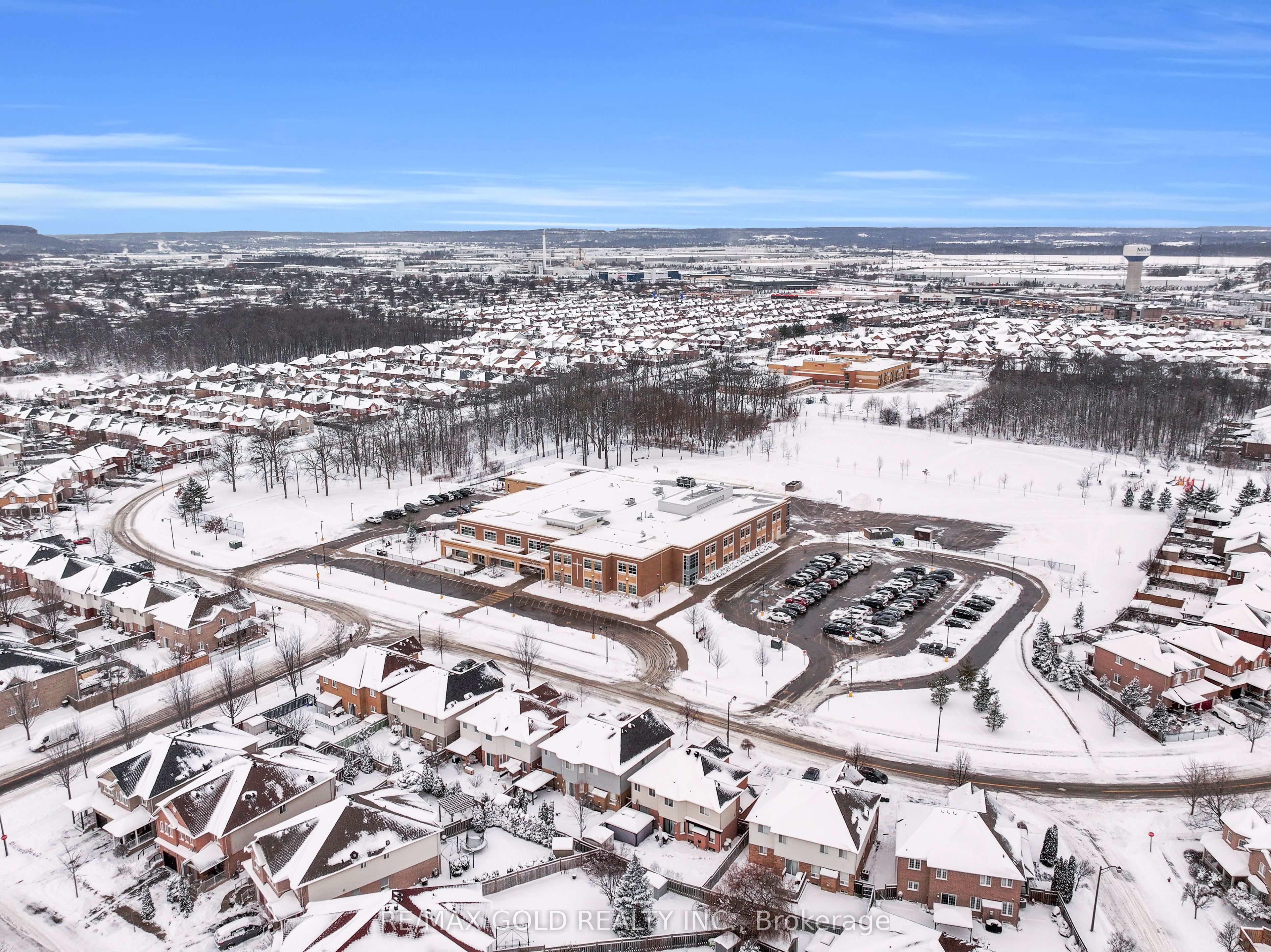 1340 Main Street E 202