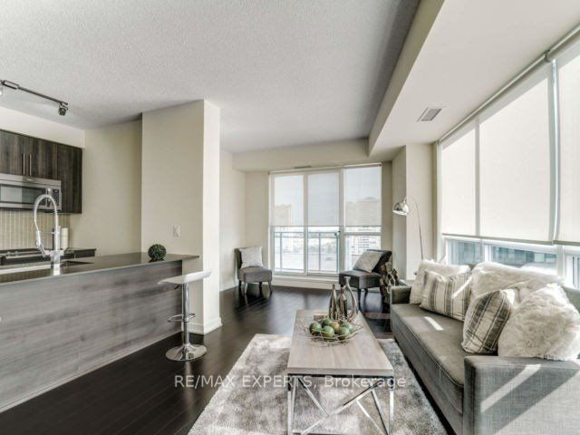510 Curran Place 1002