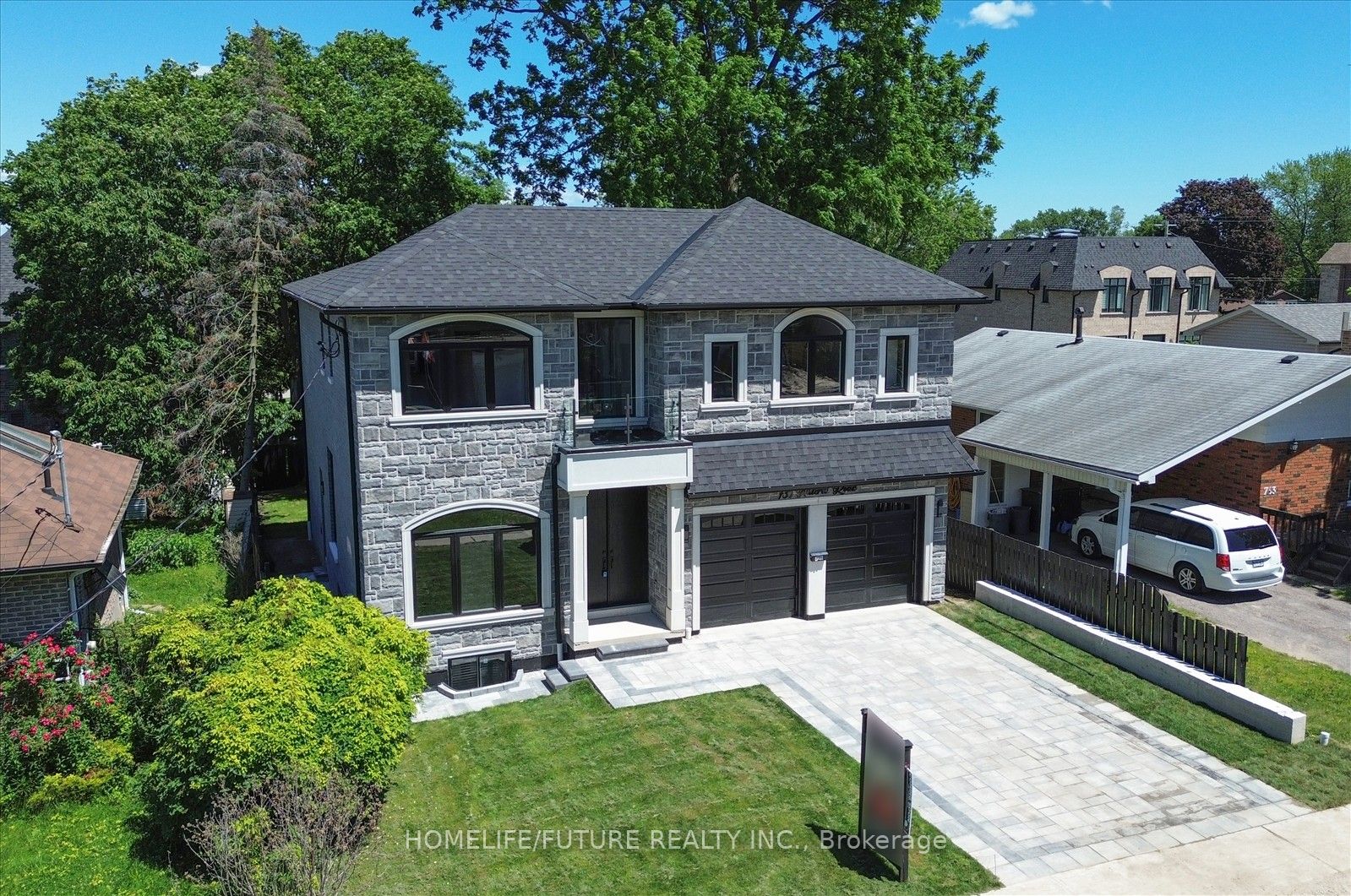 735 Hillcrest Road