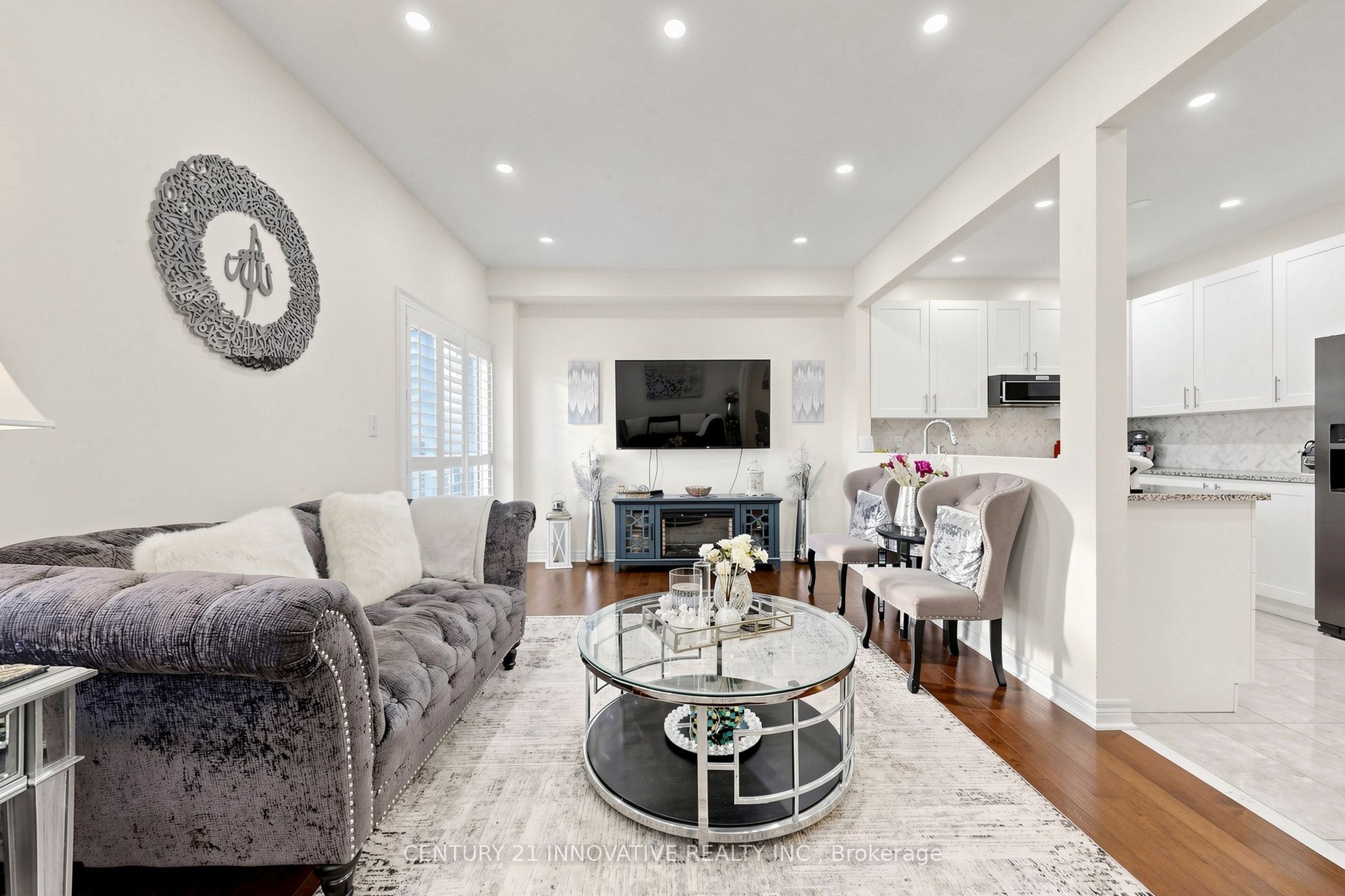446 Bessborough Drive