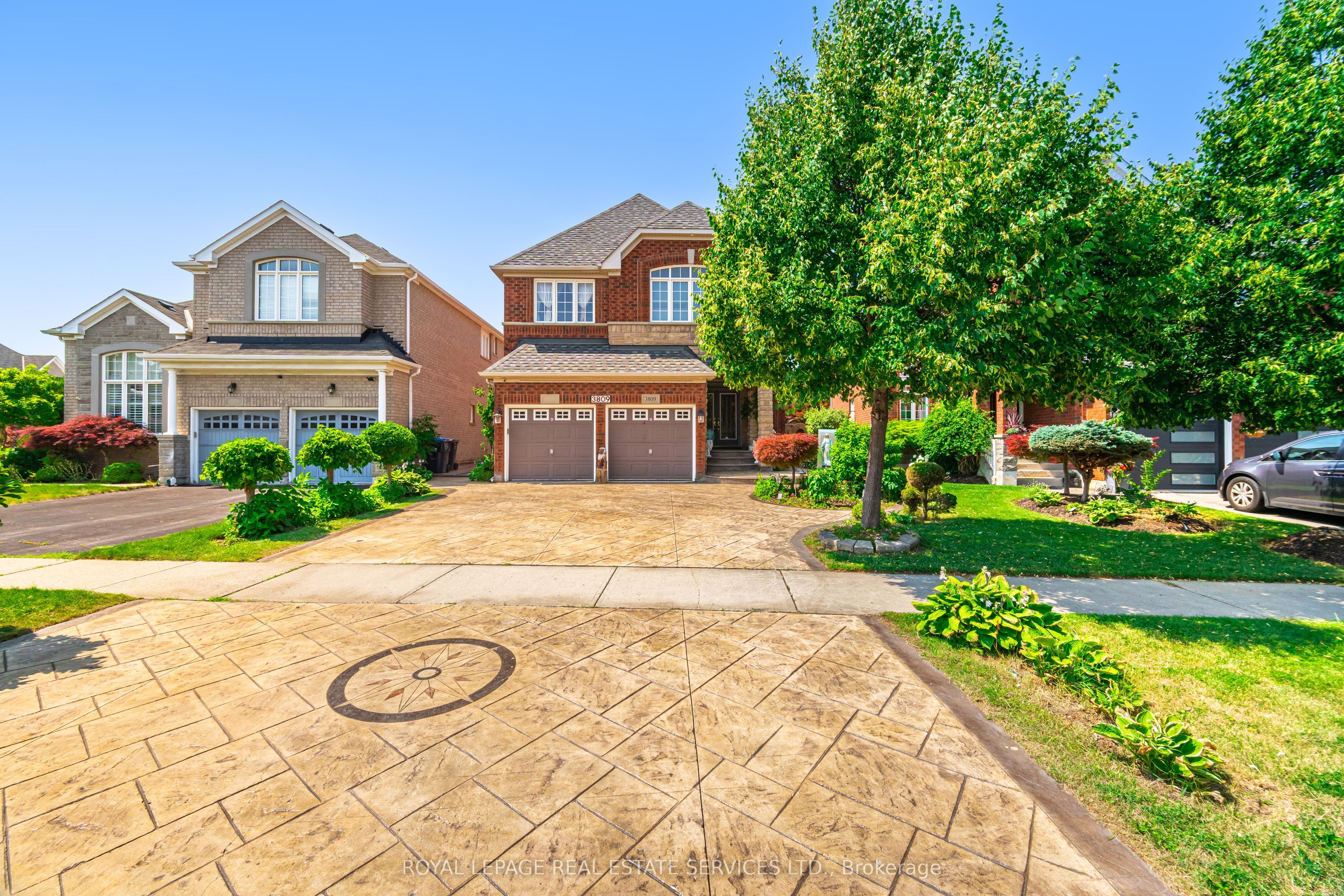 3809 Candlelight Drive