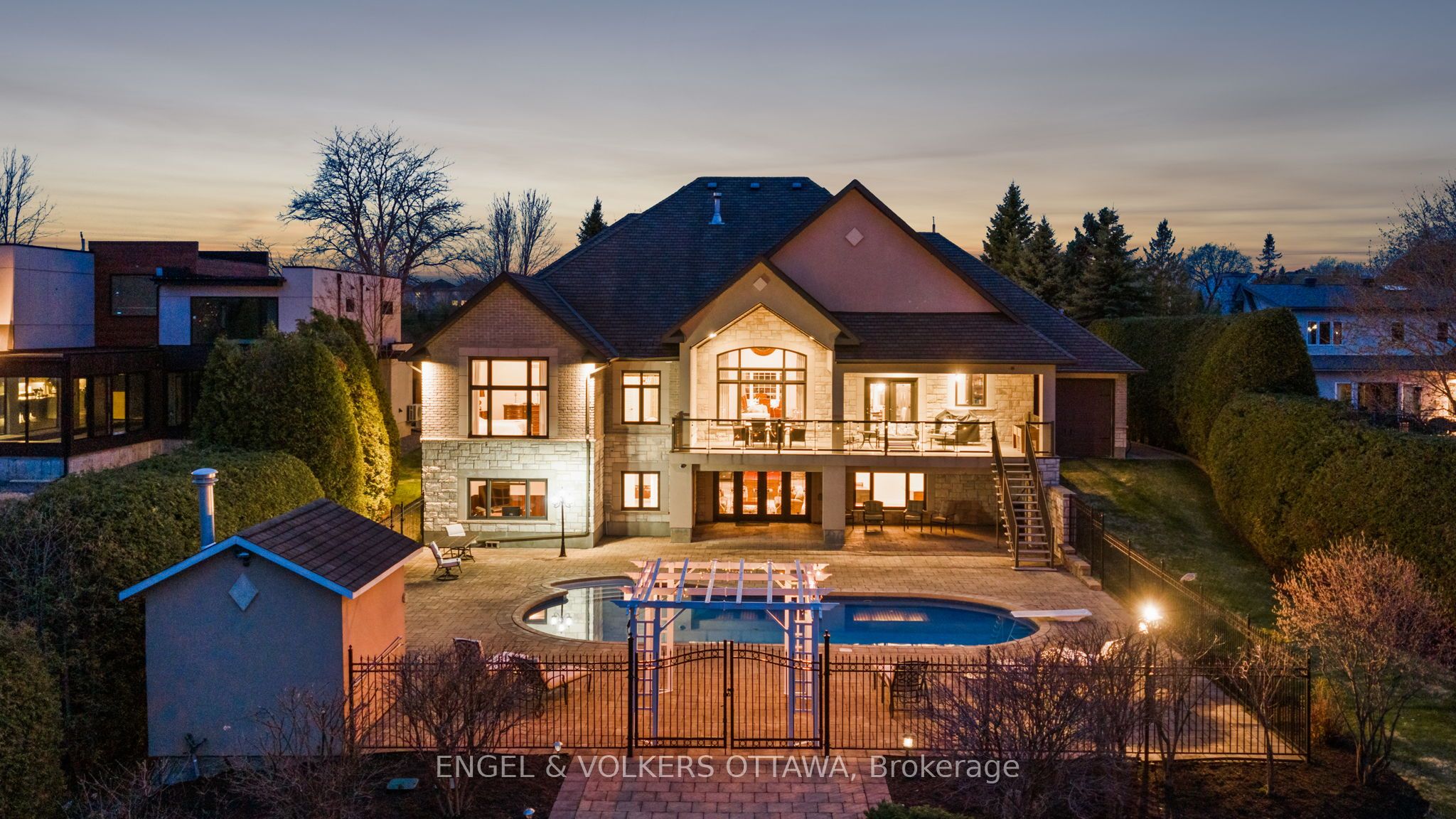 25 Winding Way