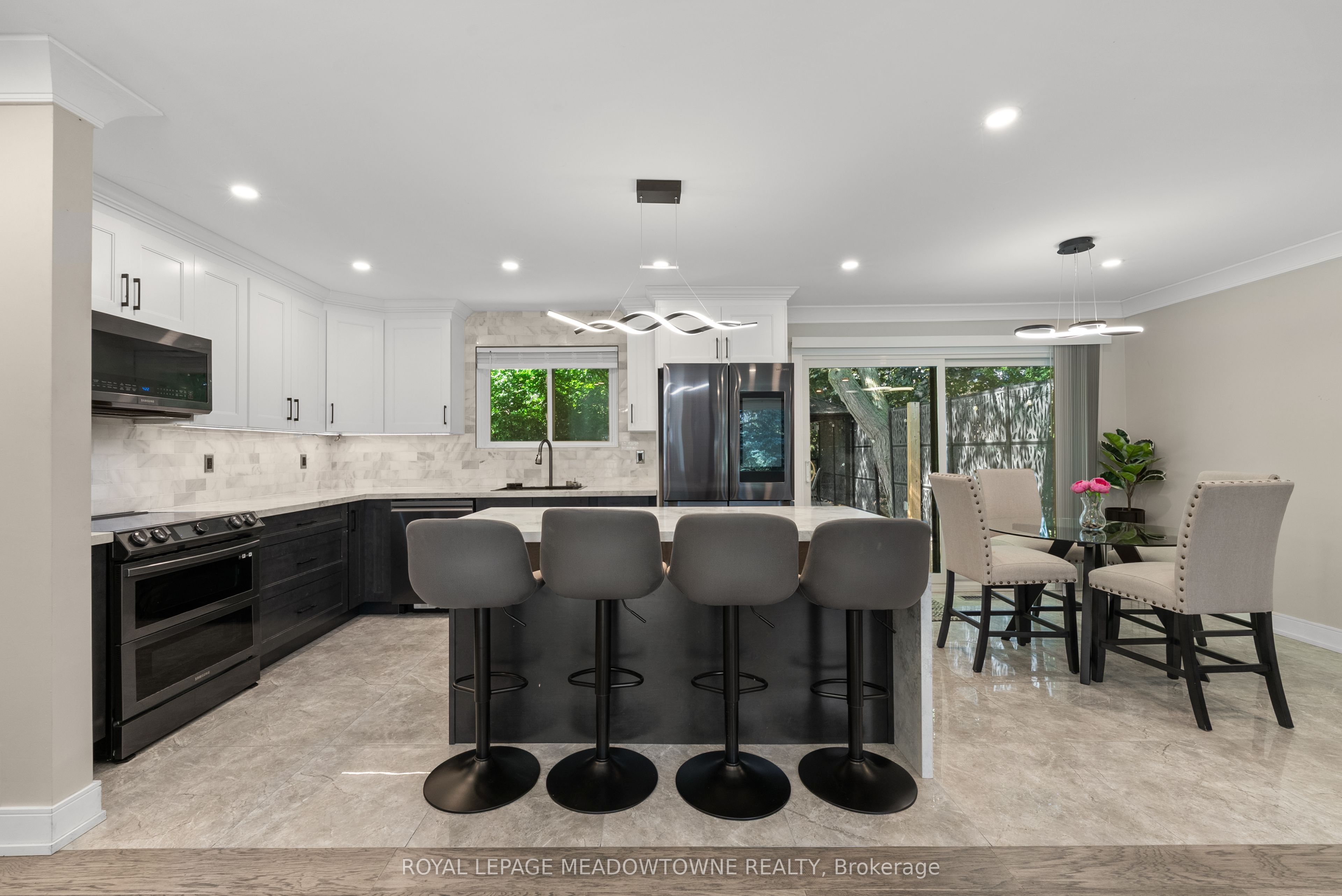 1268 Forest Hill