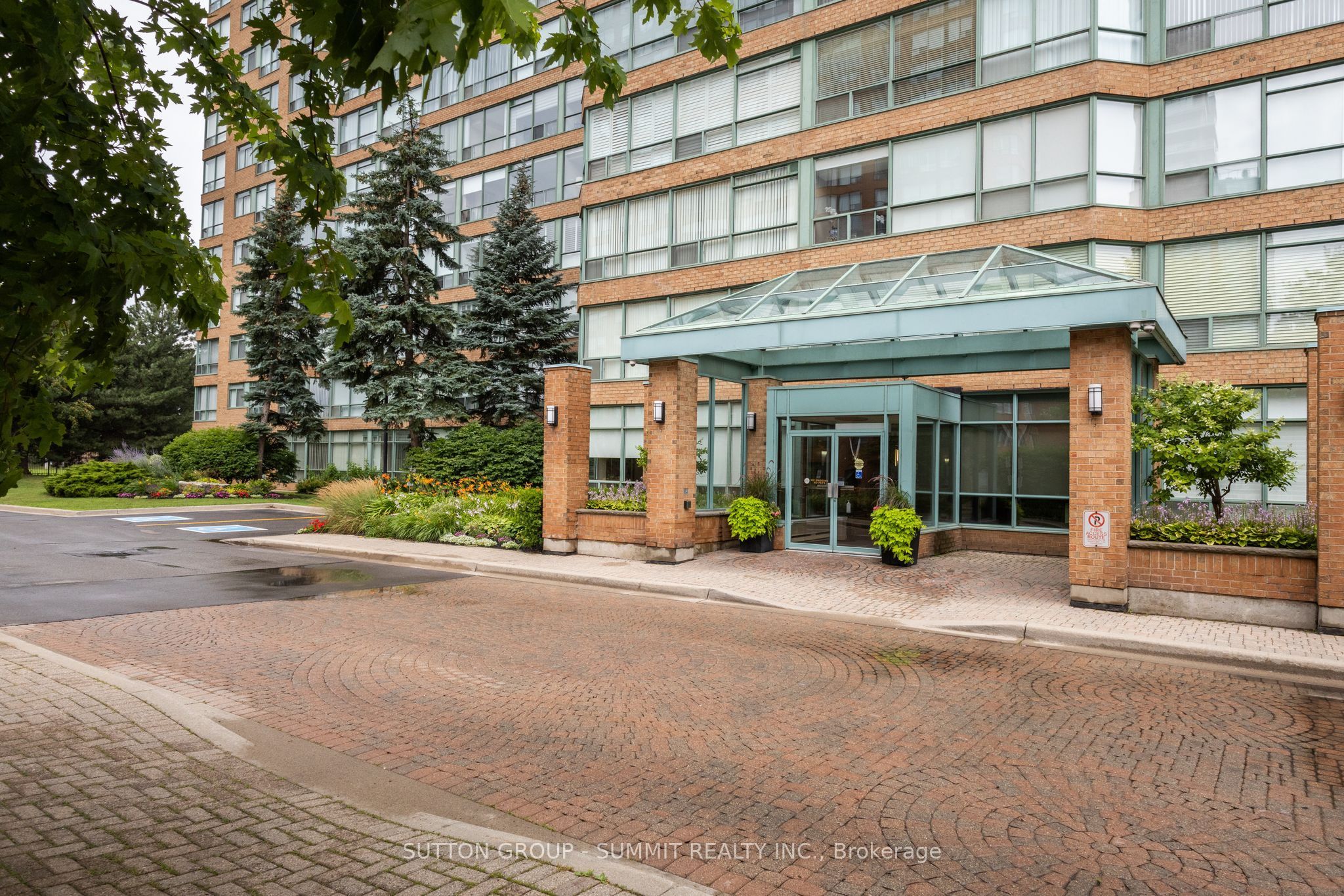 1276 Maple Crossing Boulevard 611