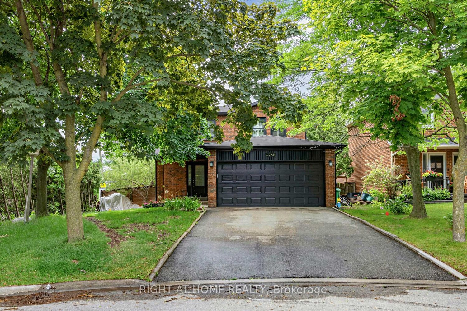 6760 Dolmage Court