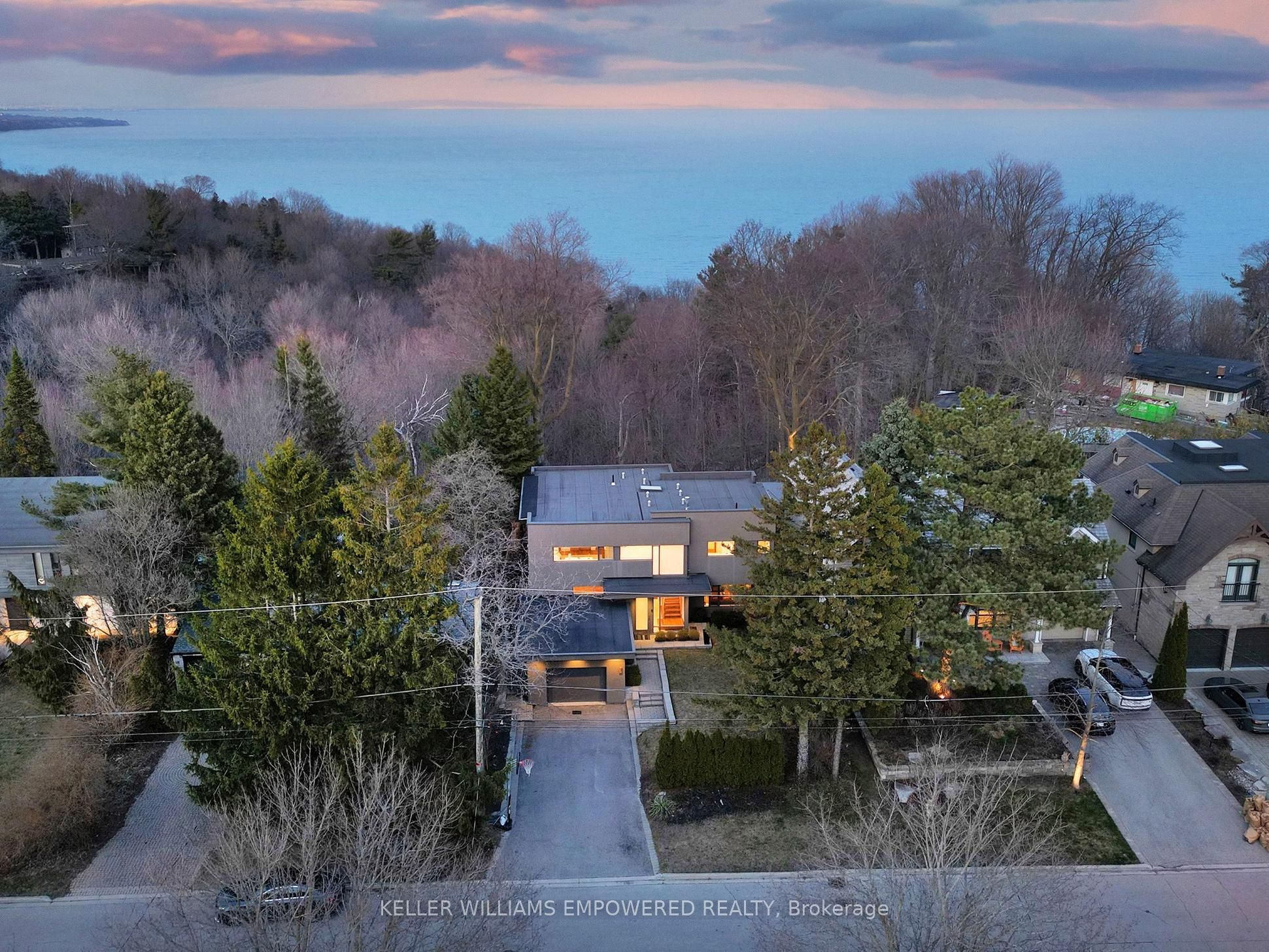 9 Fenwood Heights