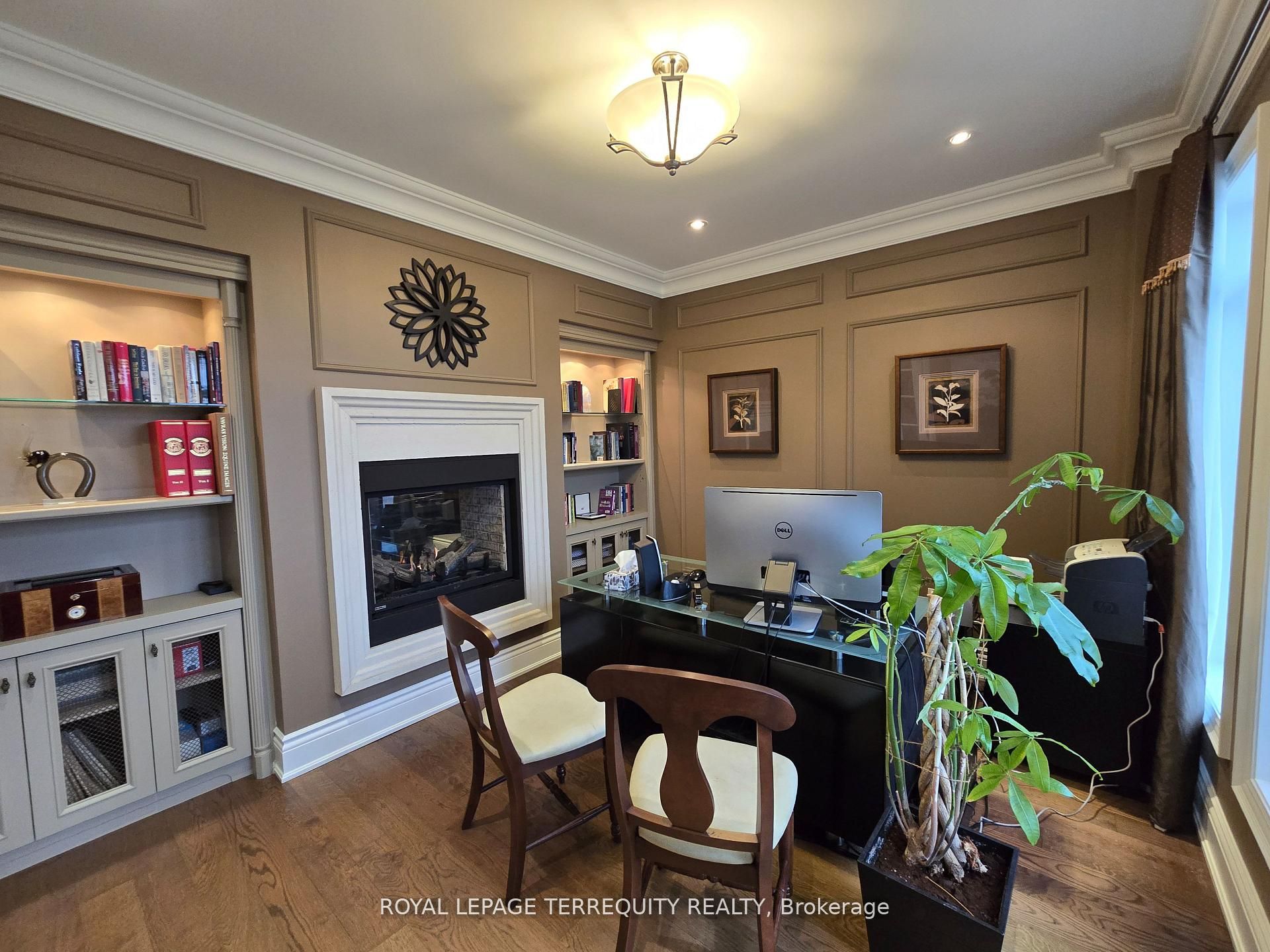 19 Black Diamond Crescent