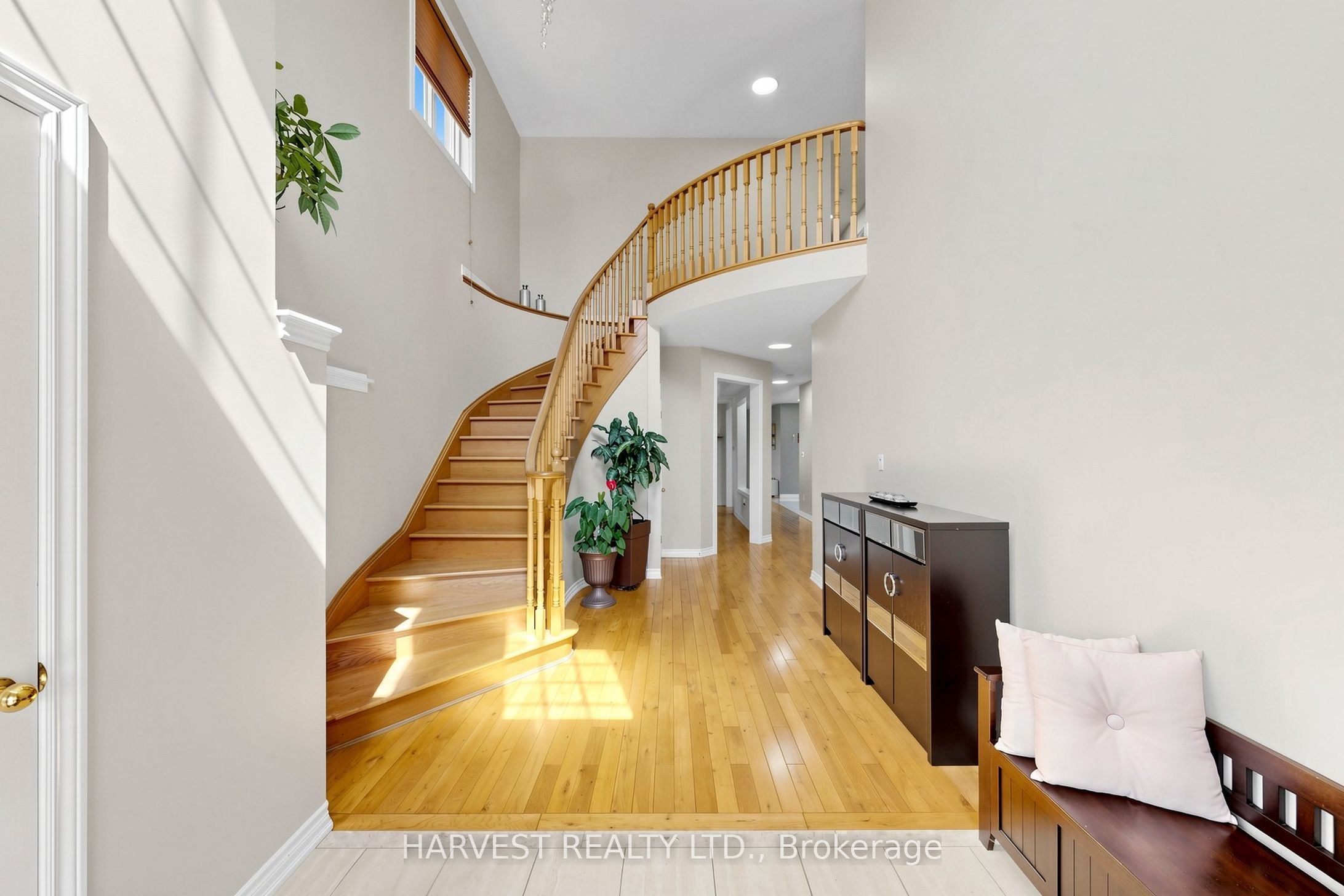 16 Mckenzie Way