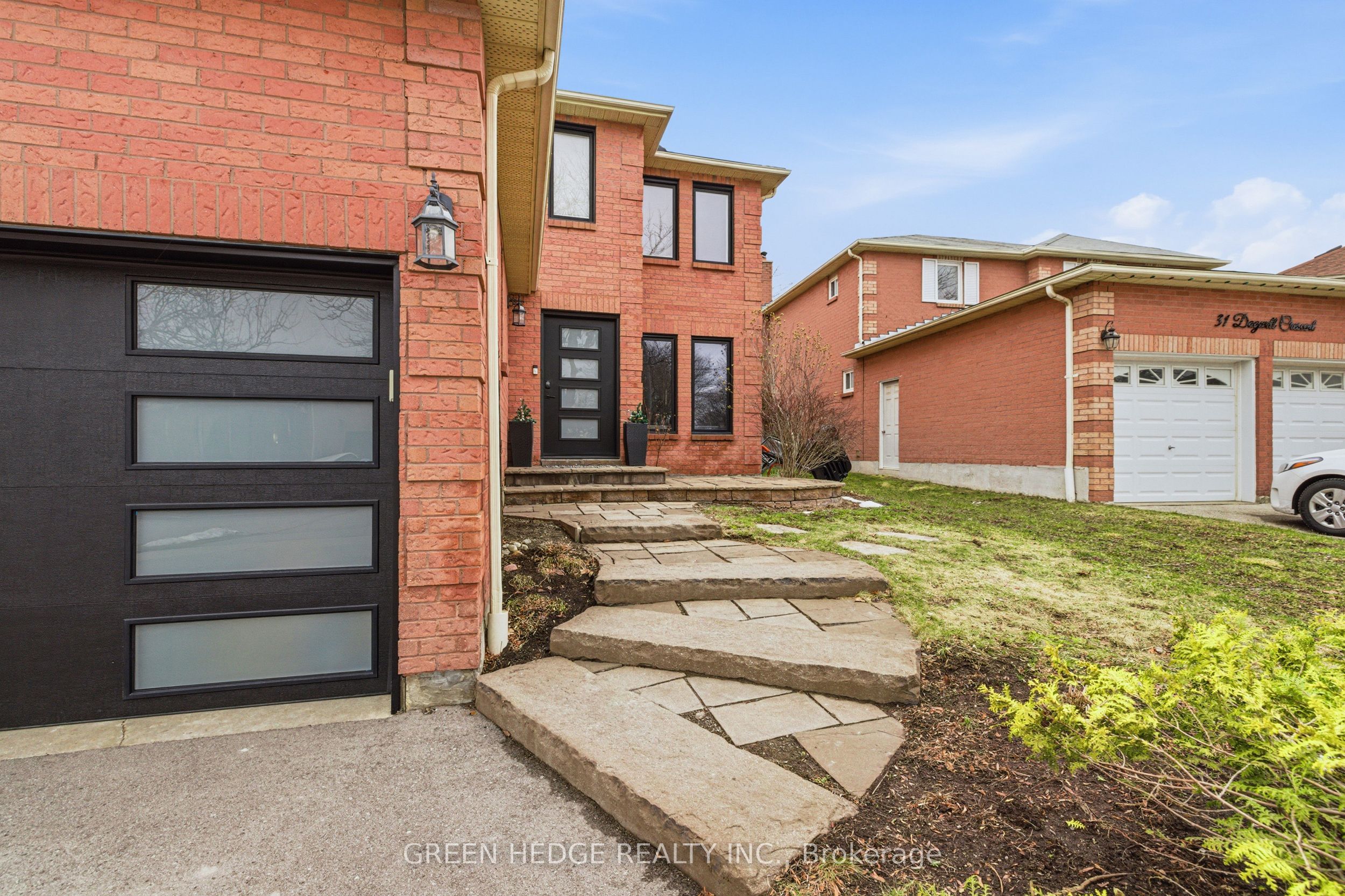 33 Dagwell Crescent