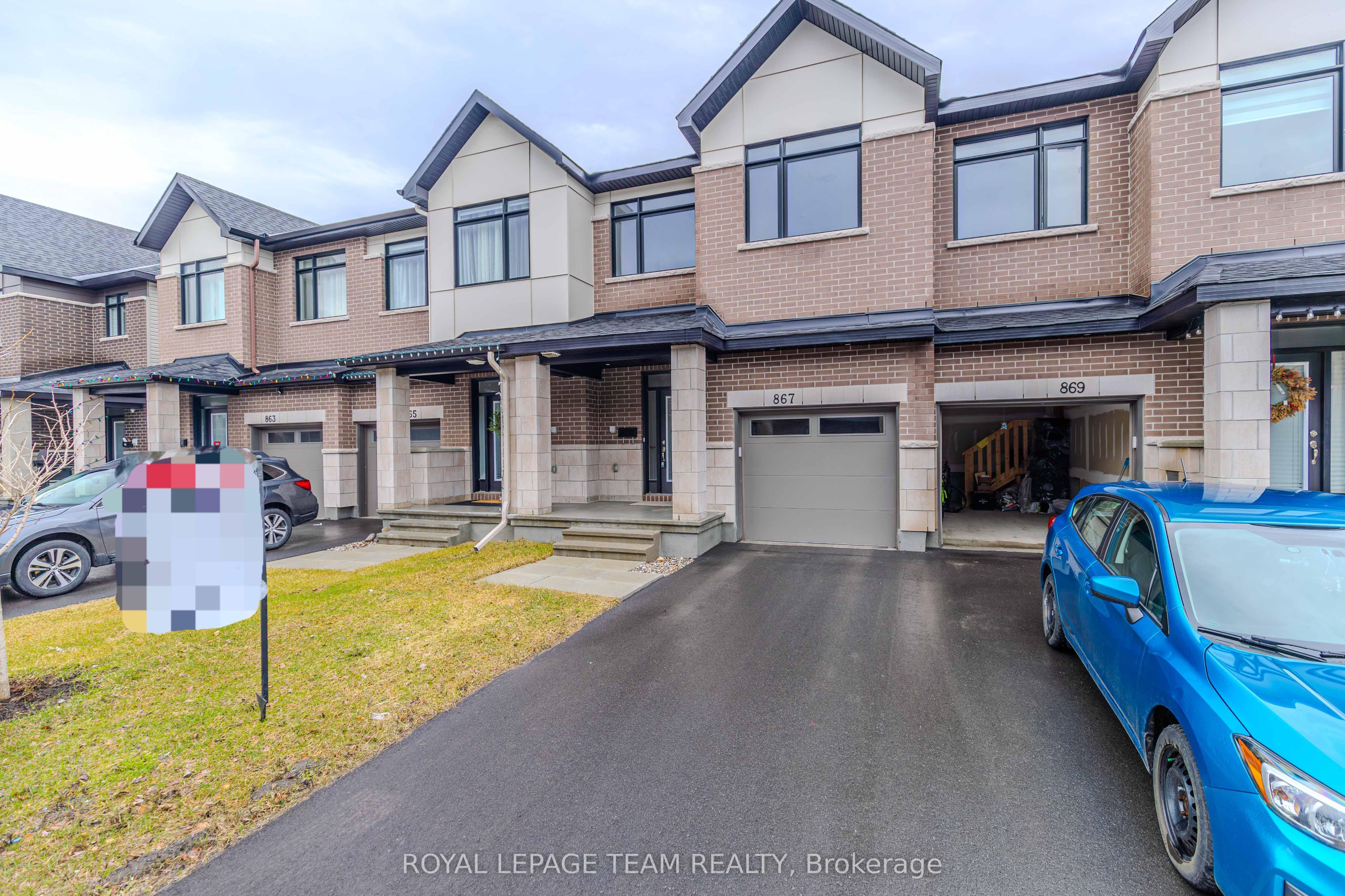 867 Anciano Crescent