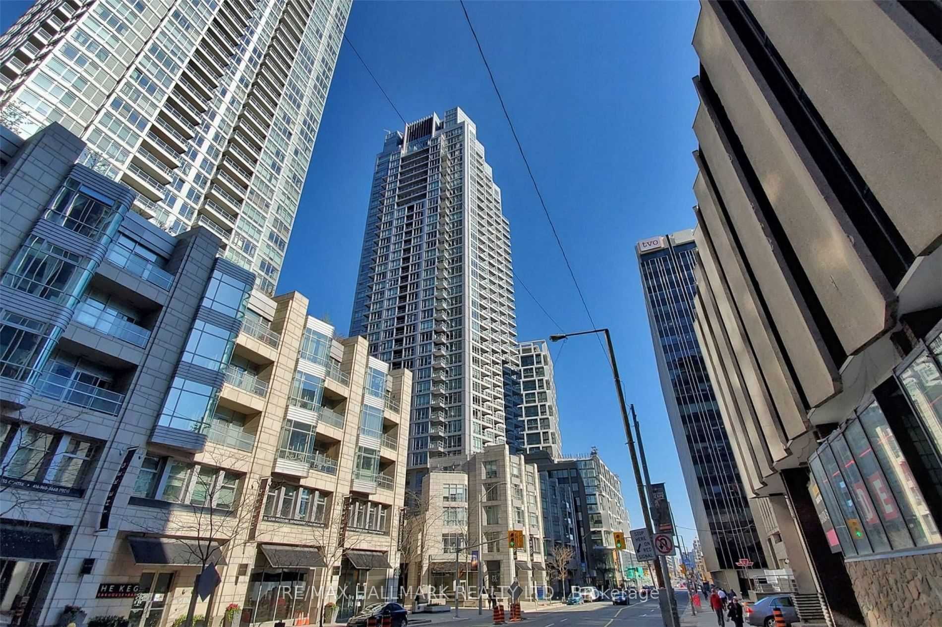 2181 Yonge Street 2803