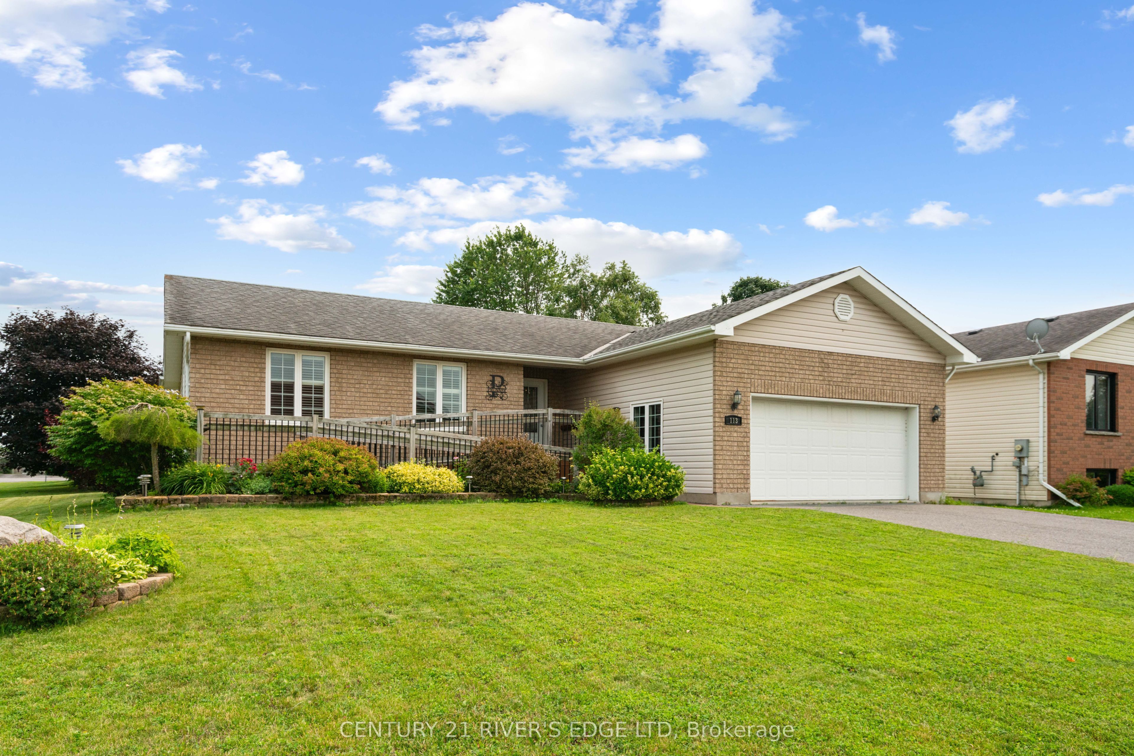113 Blake's Crescent