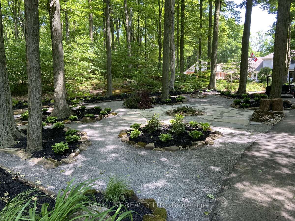 7507 Bell School Line