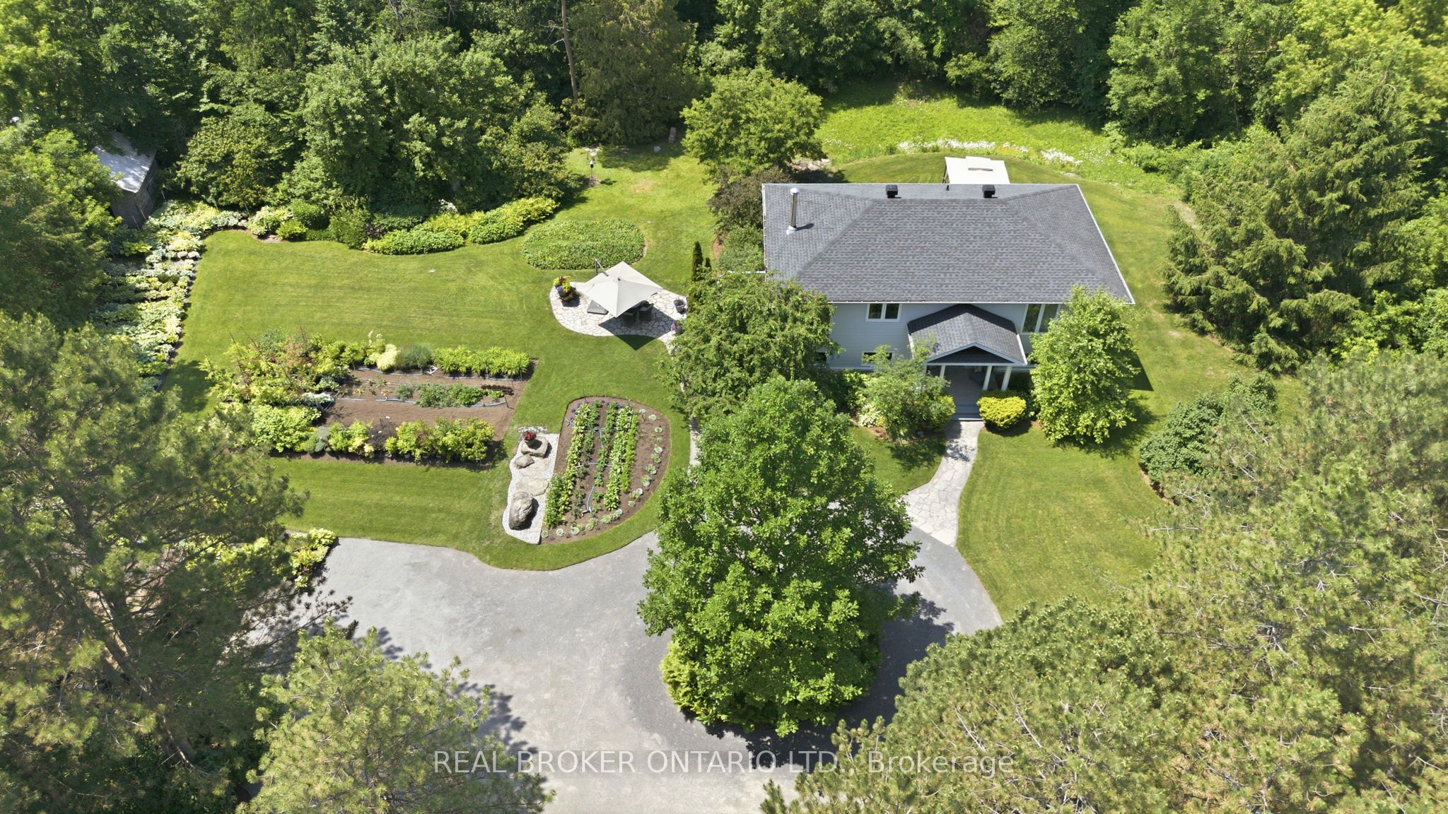 6550 Rideau Valley Drive N