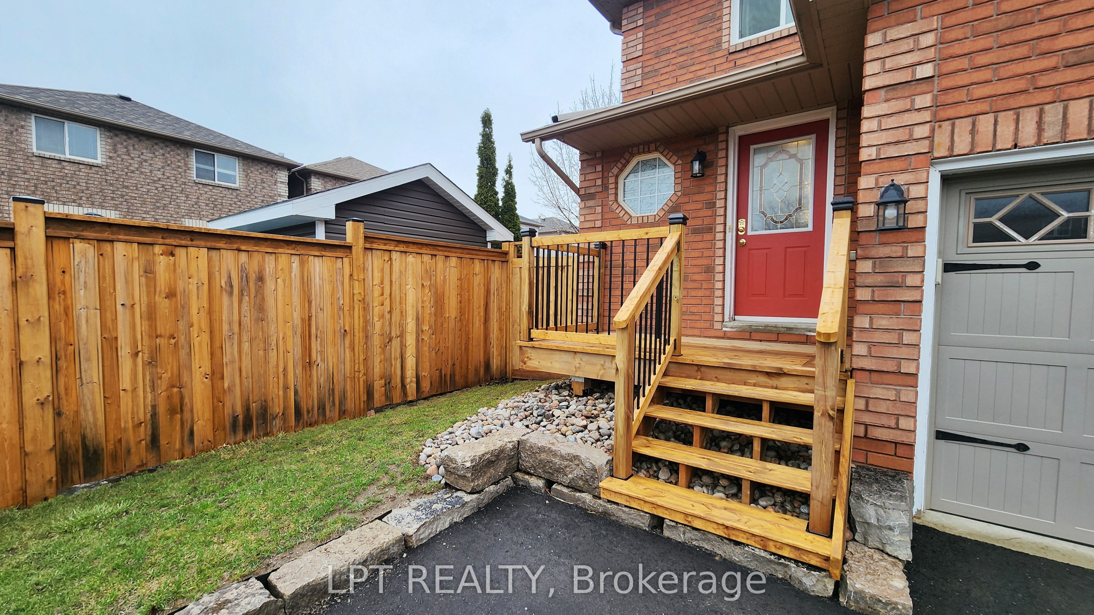 39 Raymond Crescent