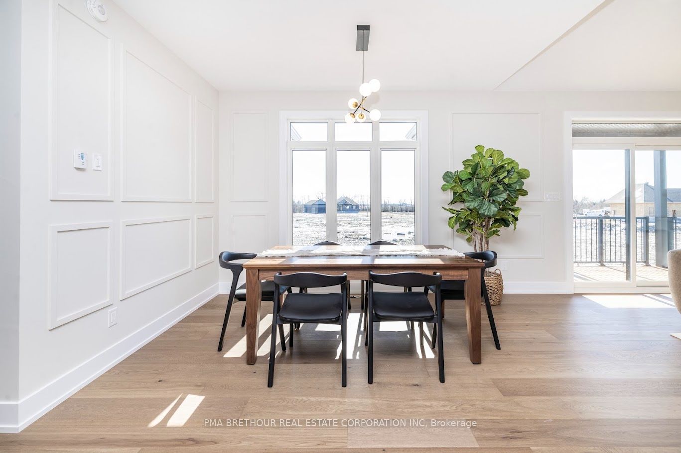 200 Trudeau Crescent