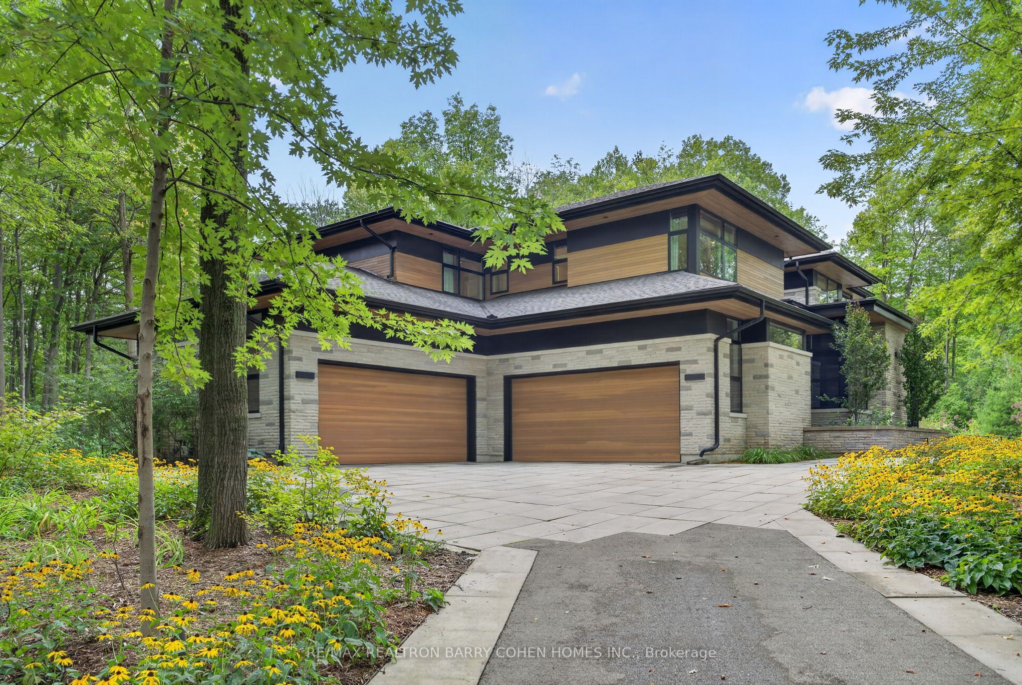 10 Trailwood Crescent