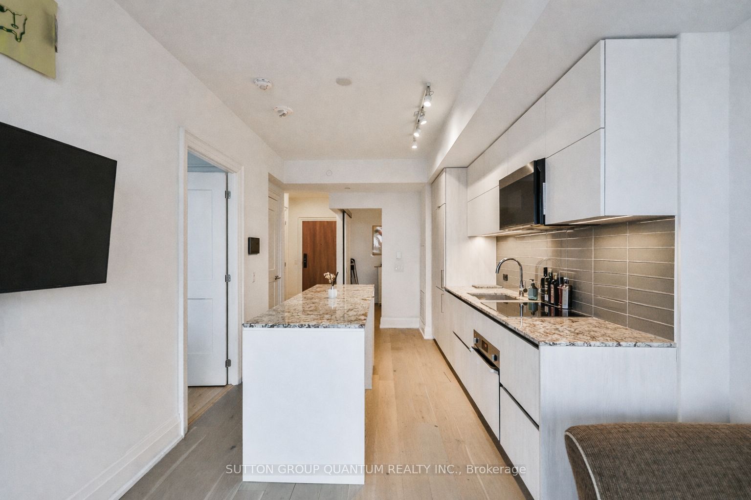 21 Park Street E 1009