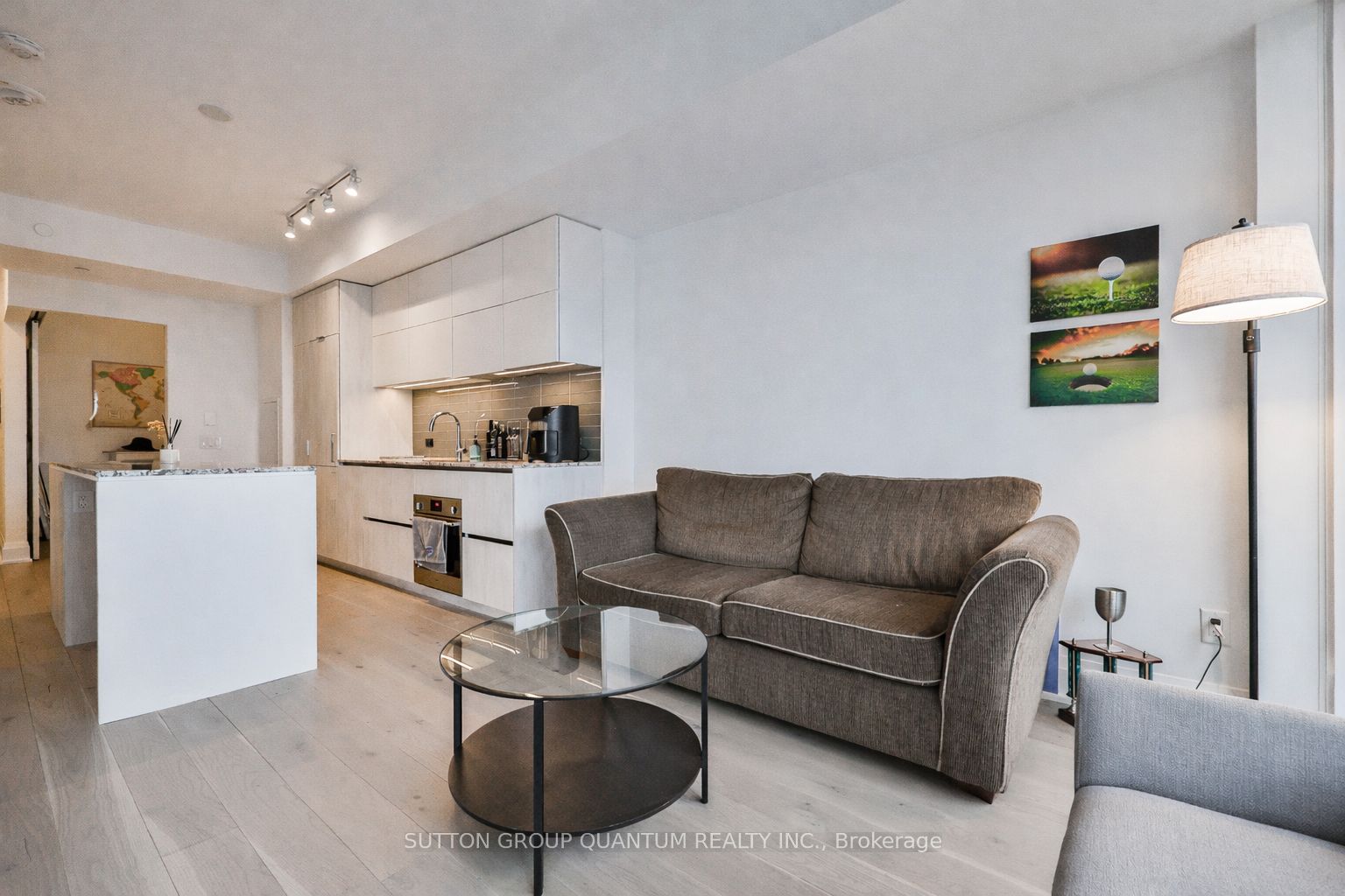 21 Park Street E 1009