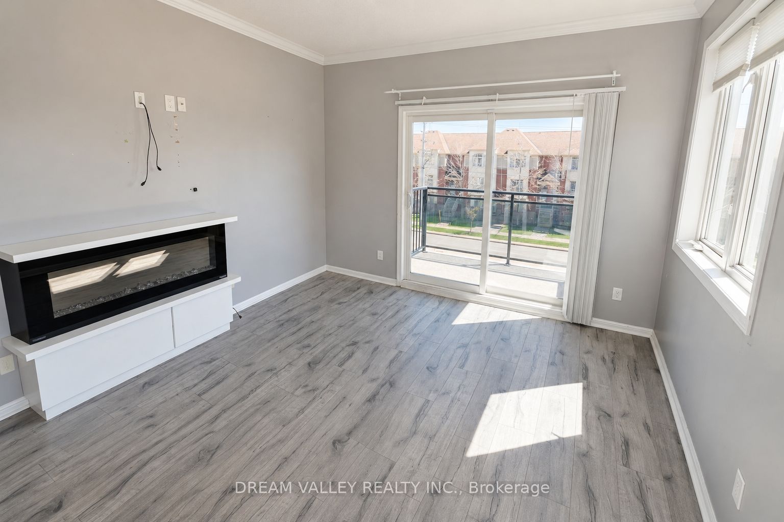3075 Thomas Street 310
